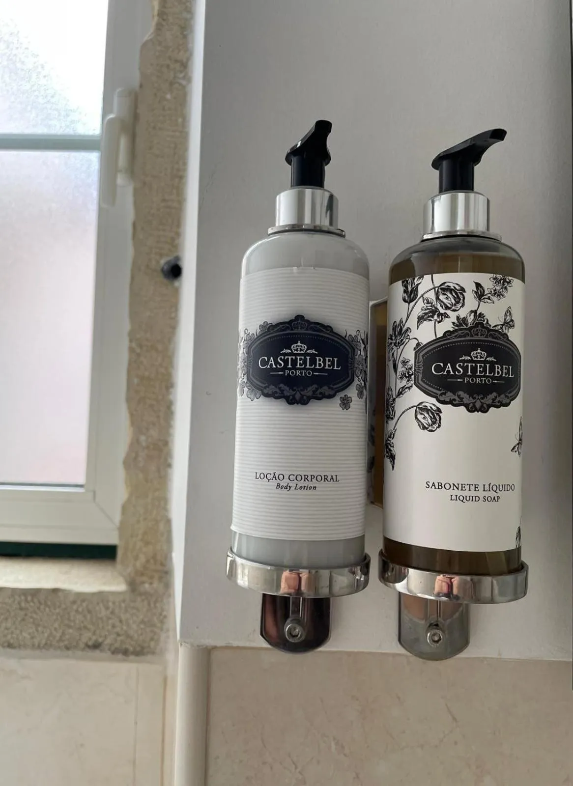 Shower in Otília Apartamentos