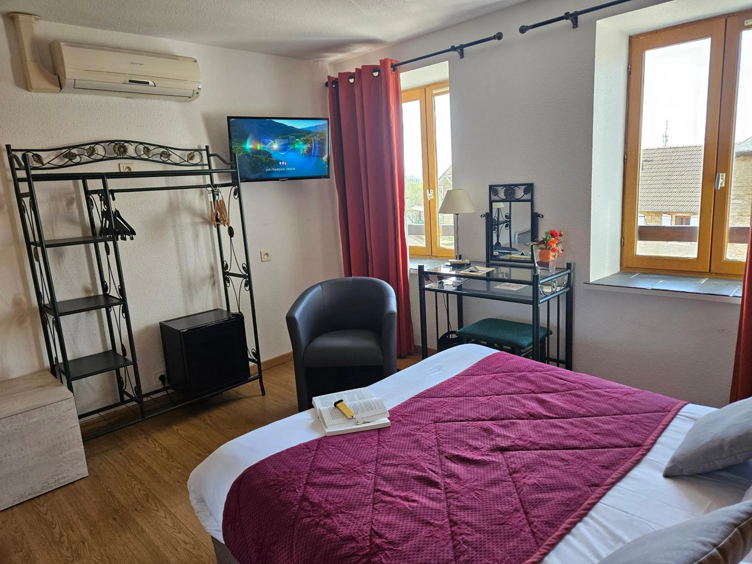 TV and multimedia, Bed in Le Val d'Amby