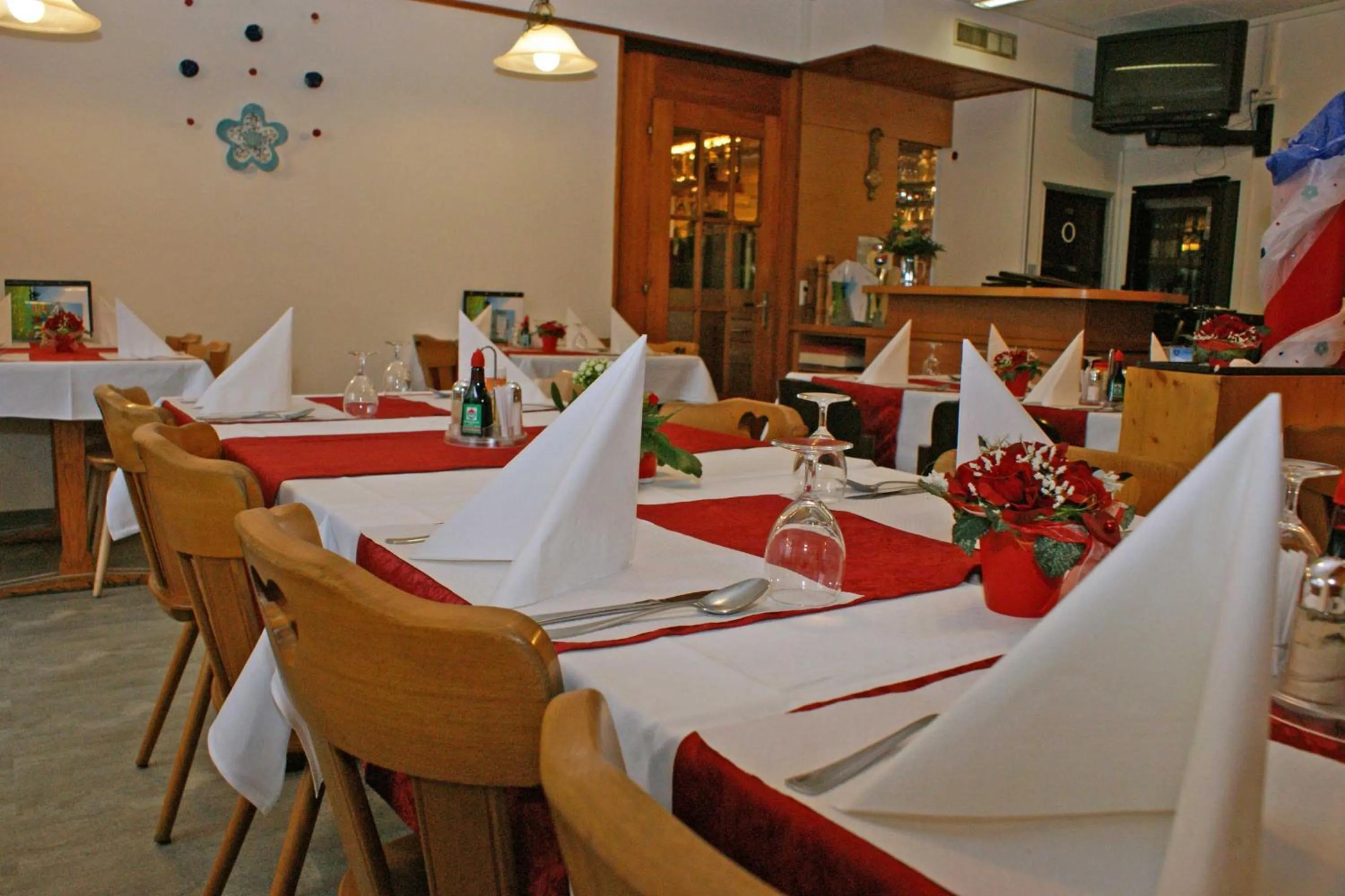 Restaurant/places to eat in Hotel Restaurant Simplon