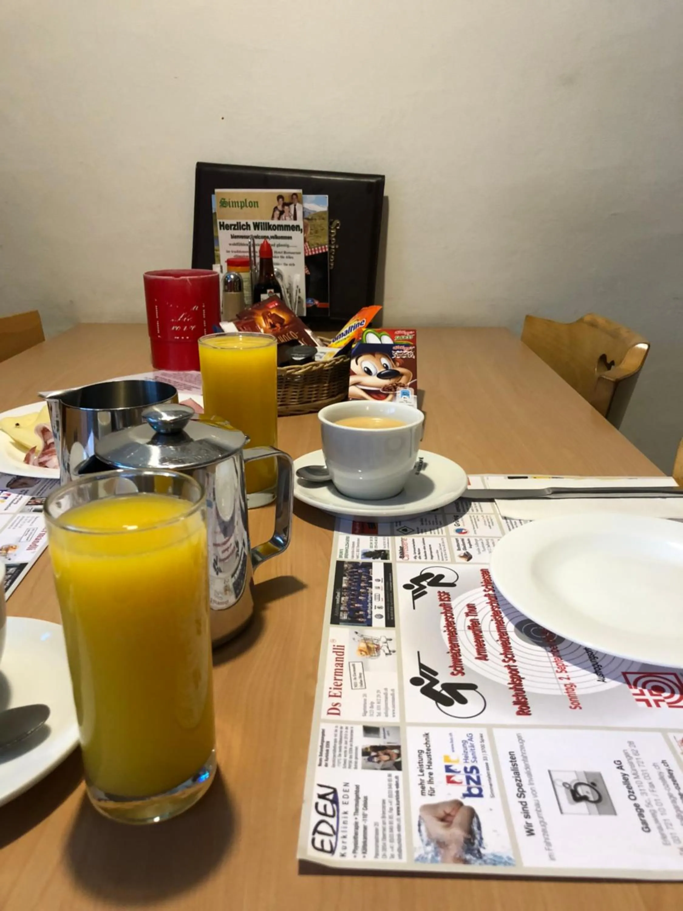 Breakfast in Hotel Restaurant Simplon