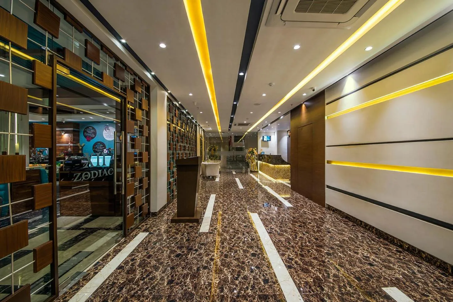 Lobby or reception in The Fern Residency Kolkata