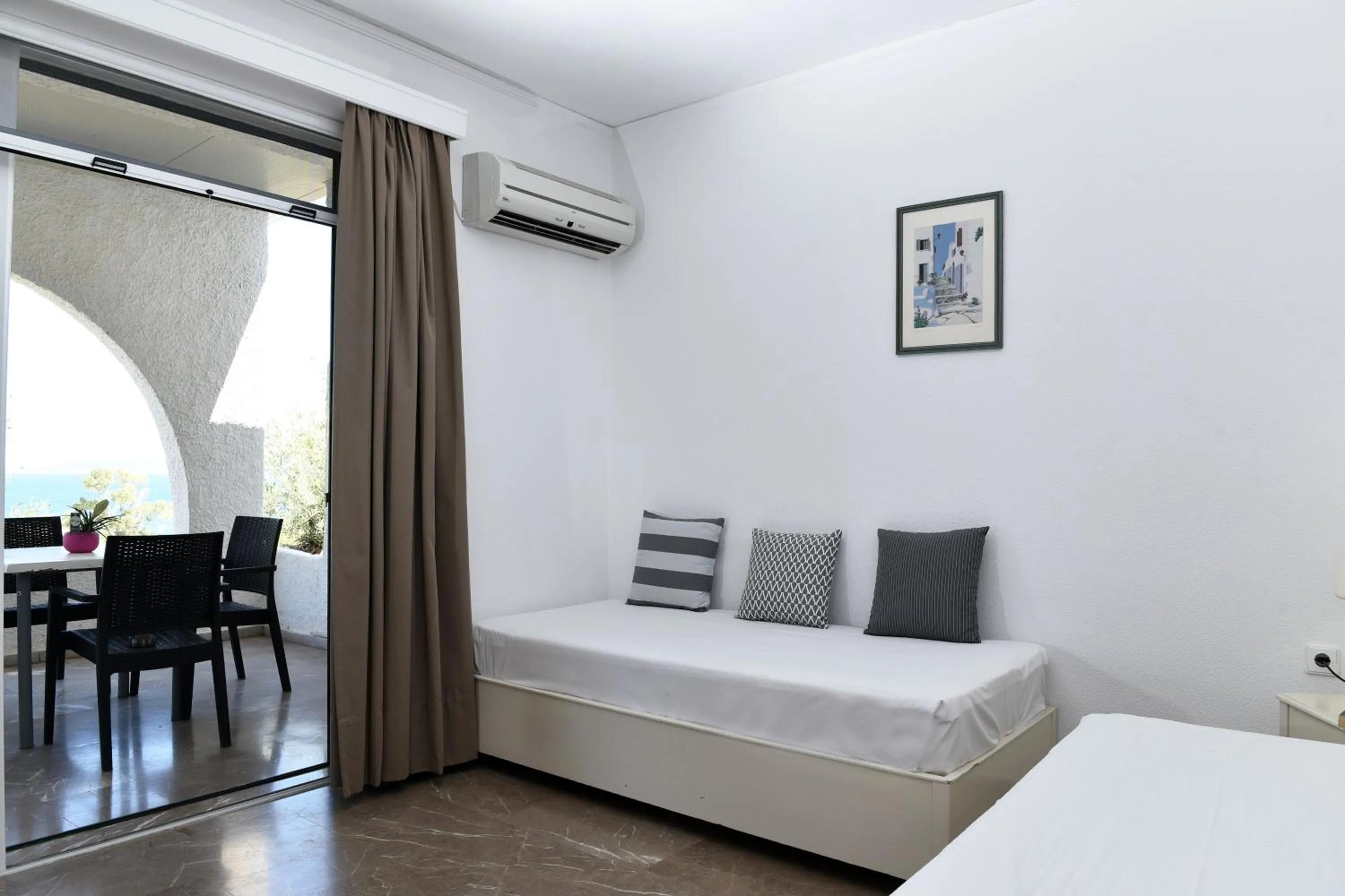 Bed in Phaistos Hotel