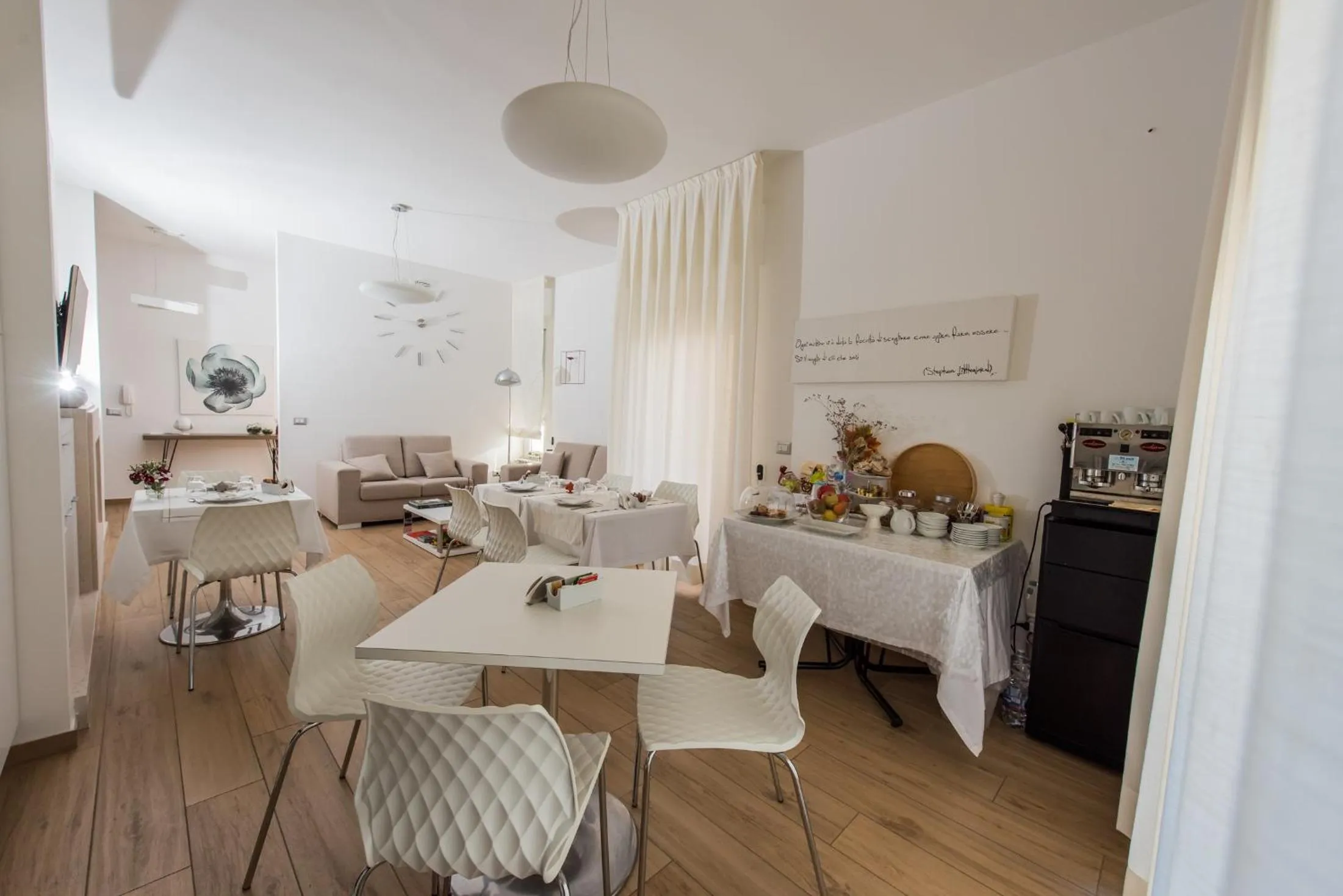 Communal lounge/ TV room in B&B Aries