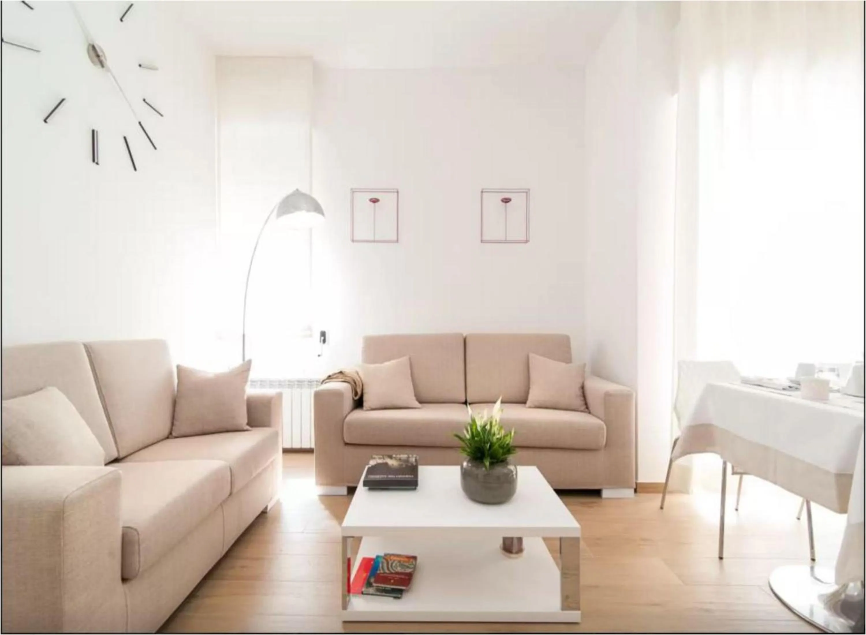 Communal lounge/ TV room in B&B Aries