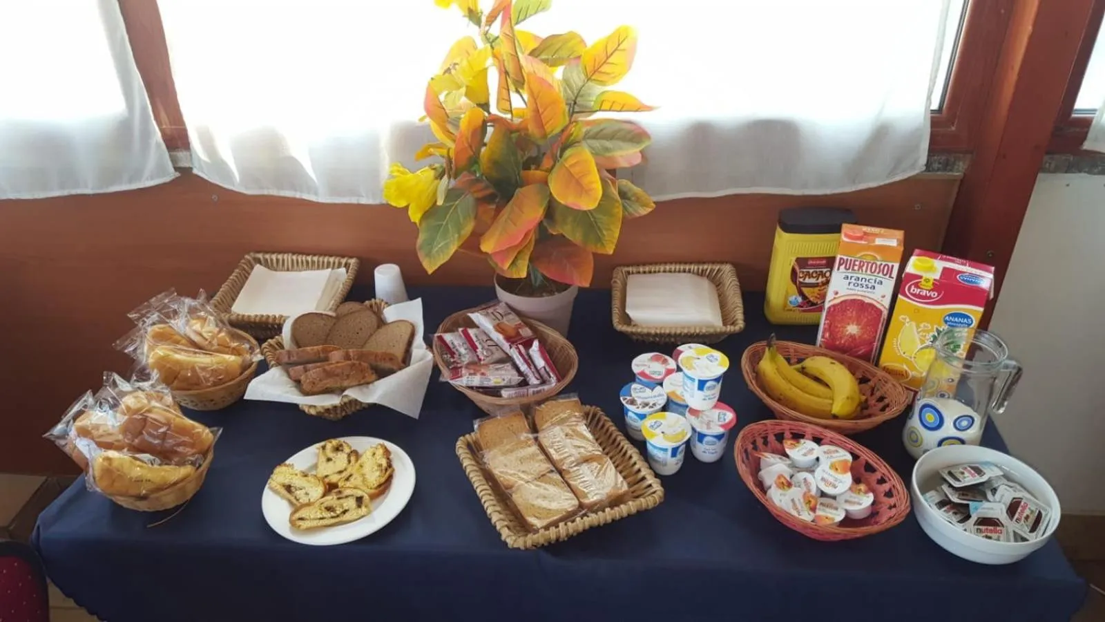 Continental breakfast in Morgan srls