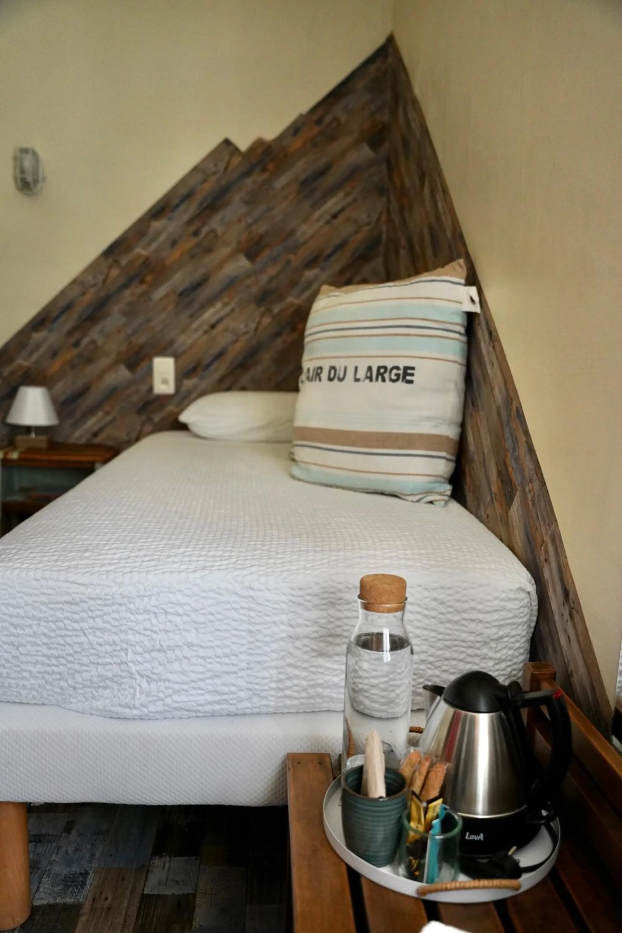 Bedroom, Bed in Hotel de France