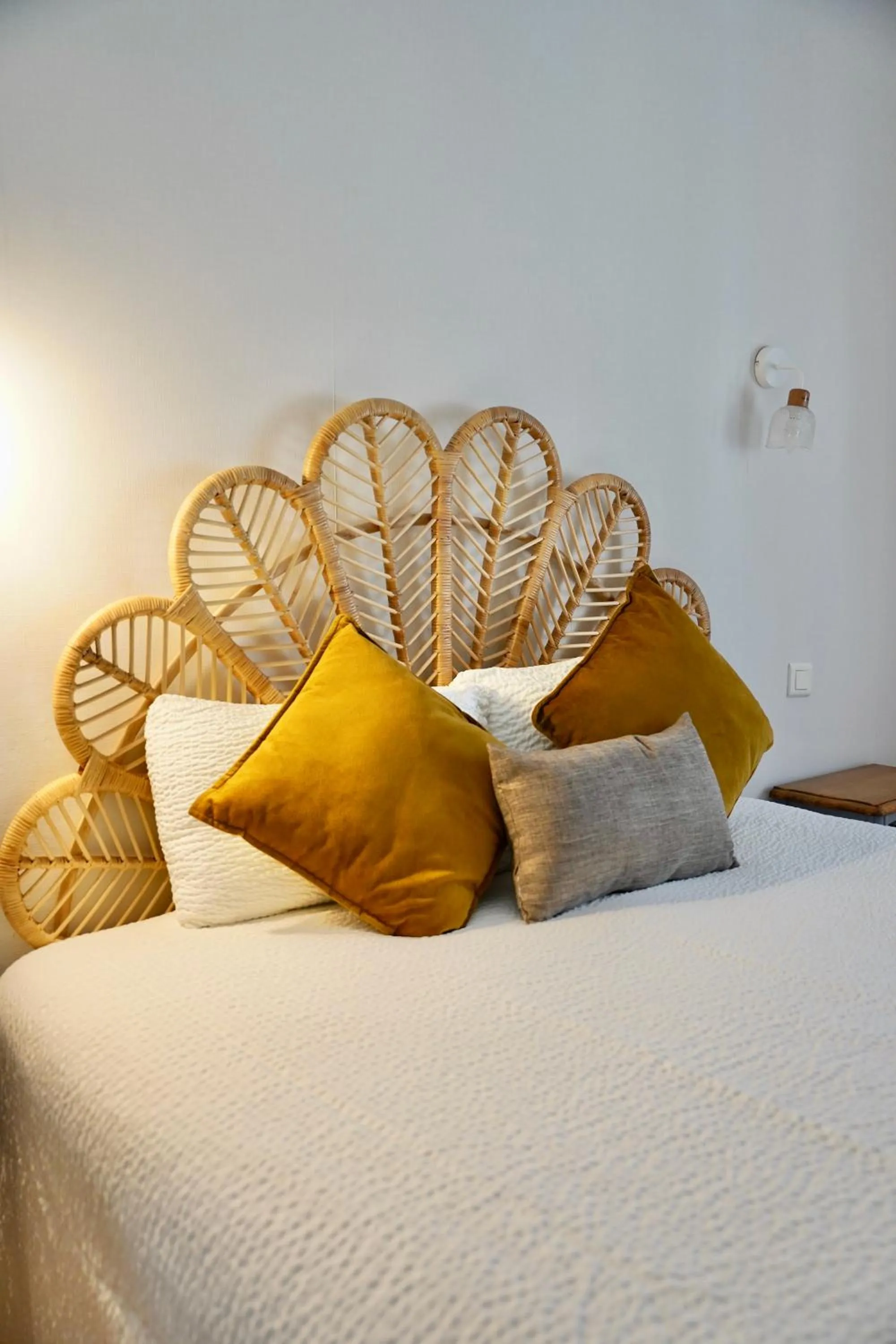 Bedroom, Bed in Hotel de France