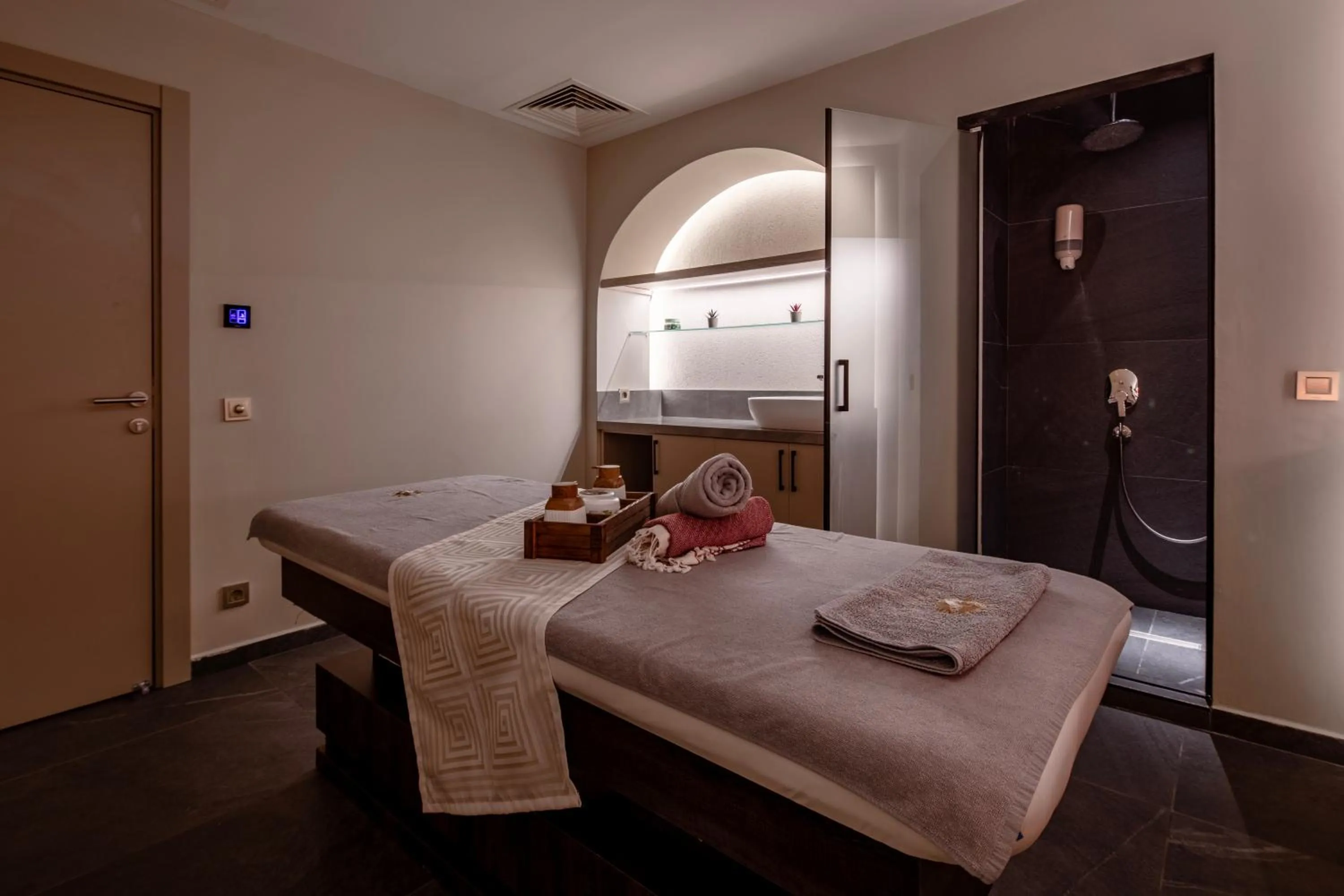 Massage, Bed in Grand Harilton Otel