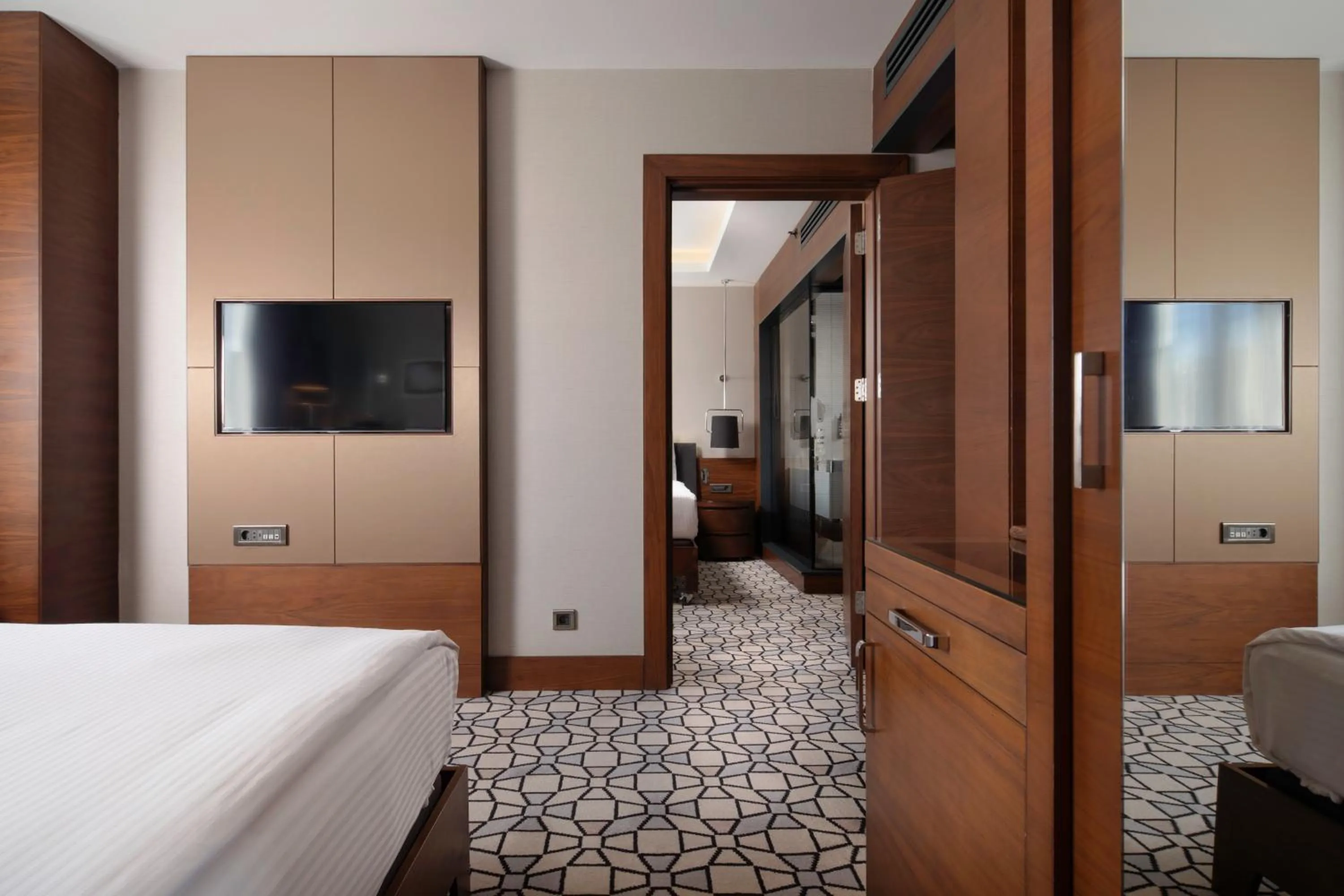 Other, Bed in Grand Harilton Otel