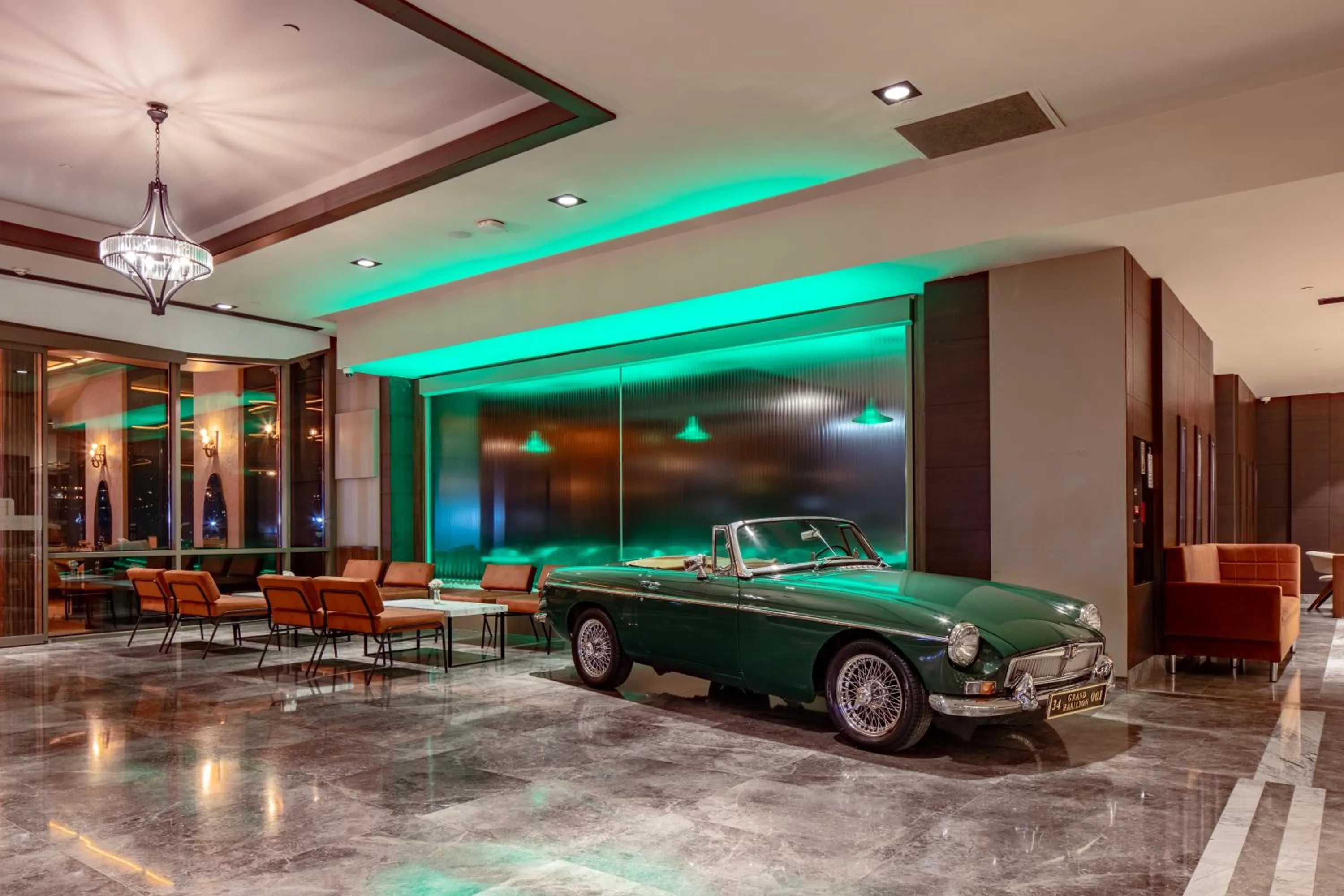 Lobby or reception in Grand Harilton Otel