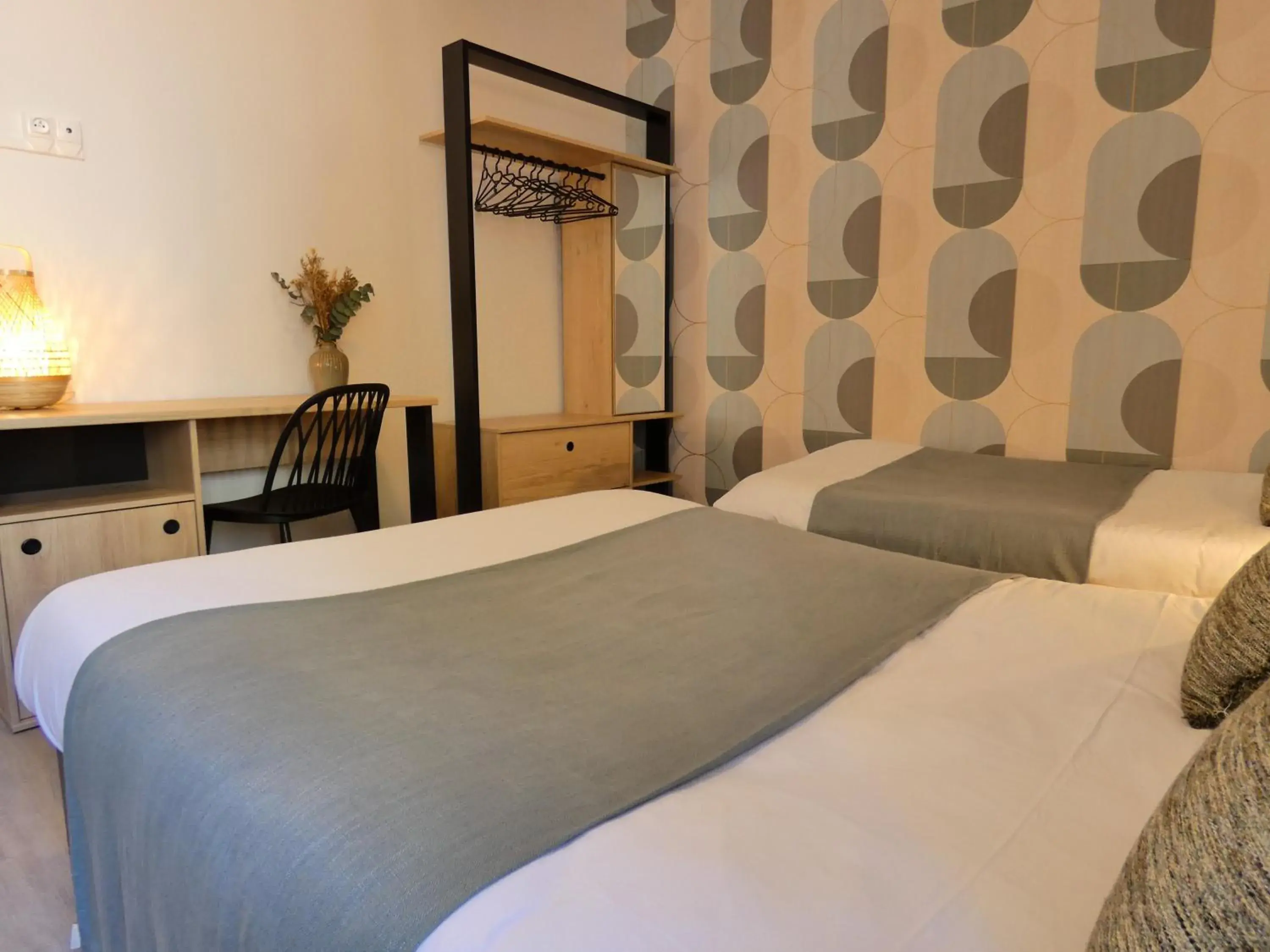 Bed in Logis Hôtel Emeraude Bed in Logis Hôtel Emeraude