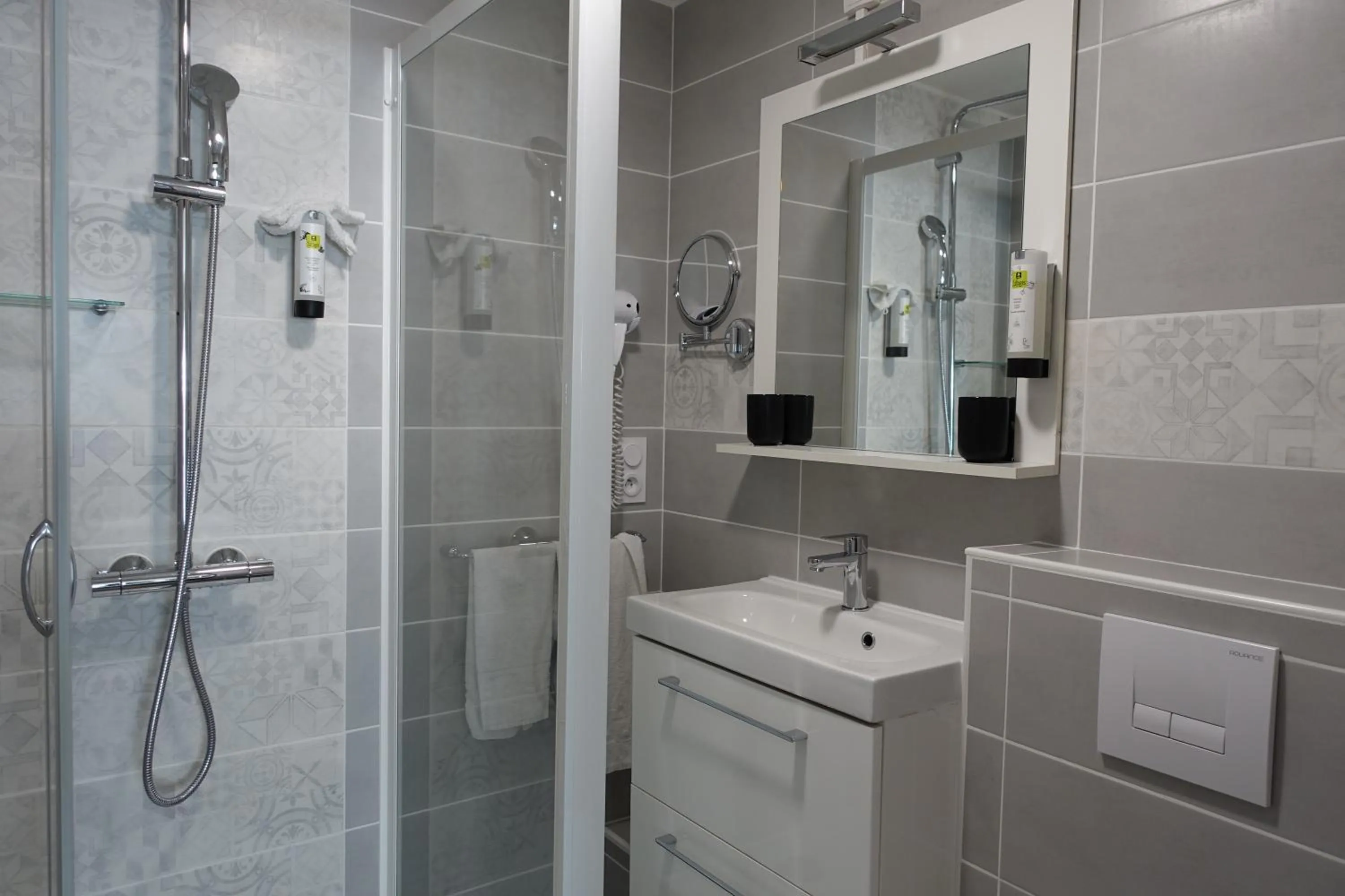 Logis Hôtel Emeraude