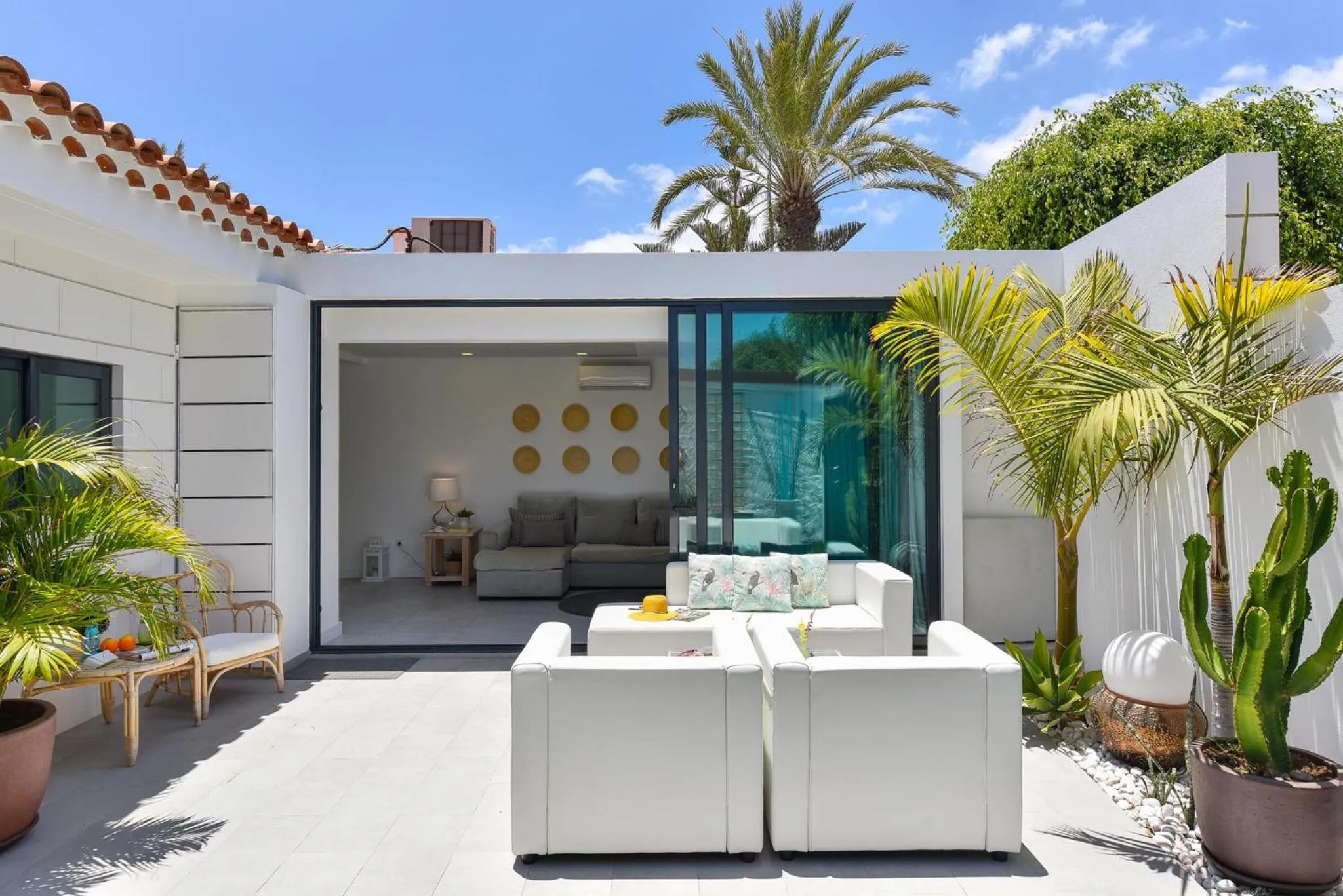 Patio in Cozy bungalow for 6 in Playa del Inglés GD04 by VillaGranCanaria