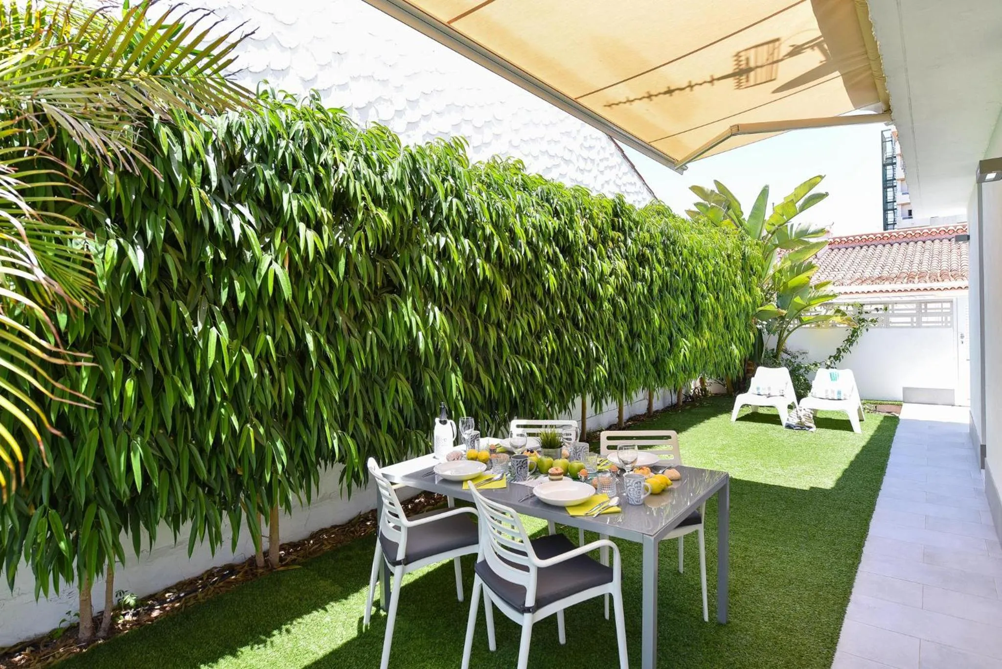 Patio in Cozy bungalow for 6 in Playa del Inglés GD04 by VillaGranCanaria