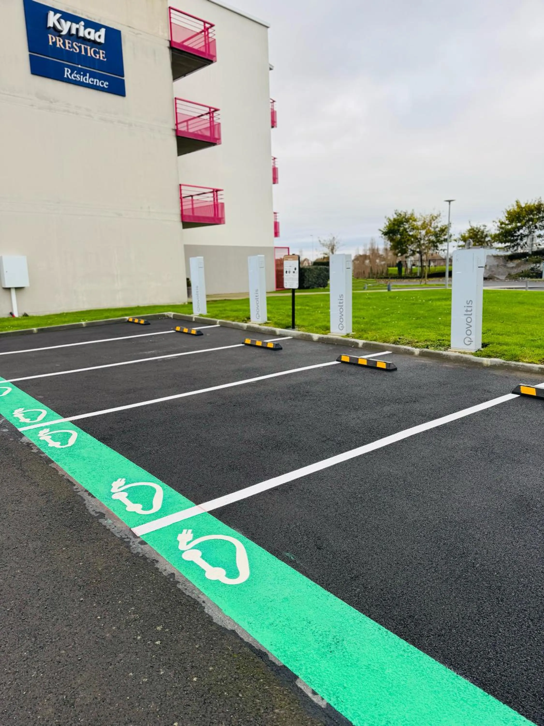 Parking in Kyriad Prestige Residence & Spa Cabourg-Dives-sur-Mer