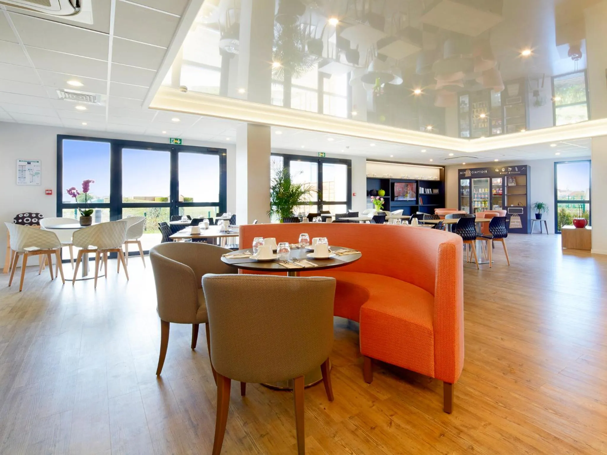 Restaurant/places to eat in Kyriad Prestige Residence & Spa Cabourg-Dives-sur-Mer
