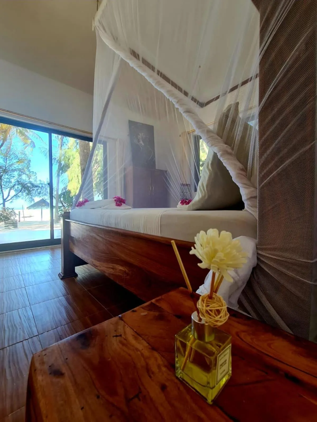 Kinazi Upepo Beach Eco Sport Resort