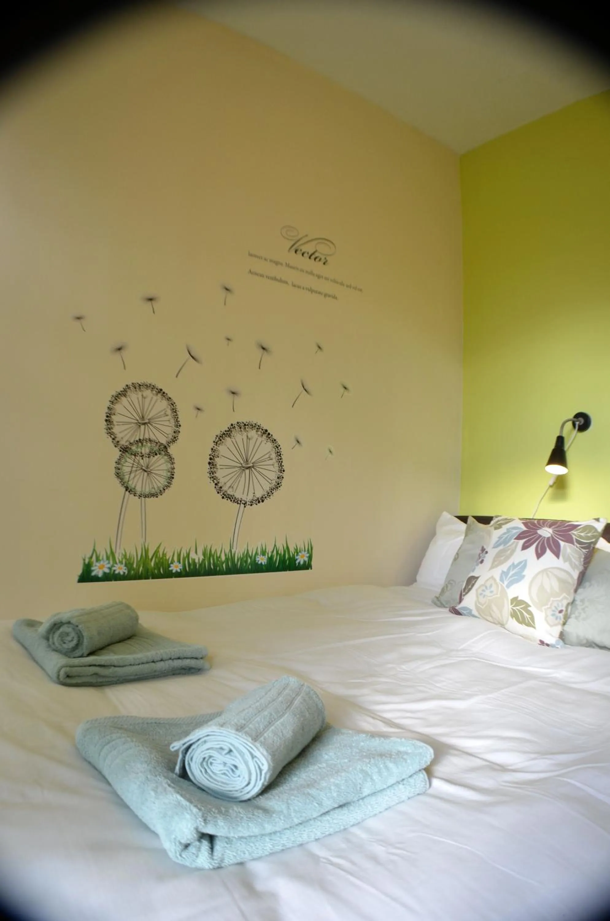 Bedroom, Bed in Birchfields Guest House