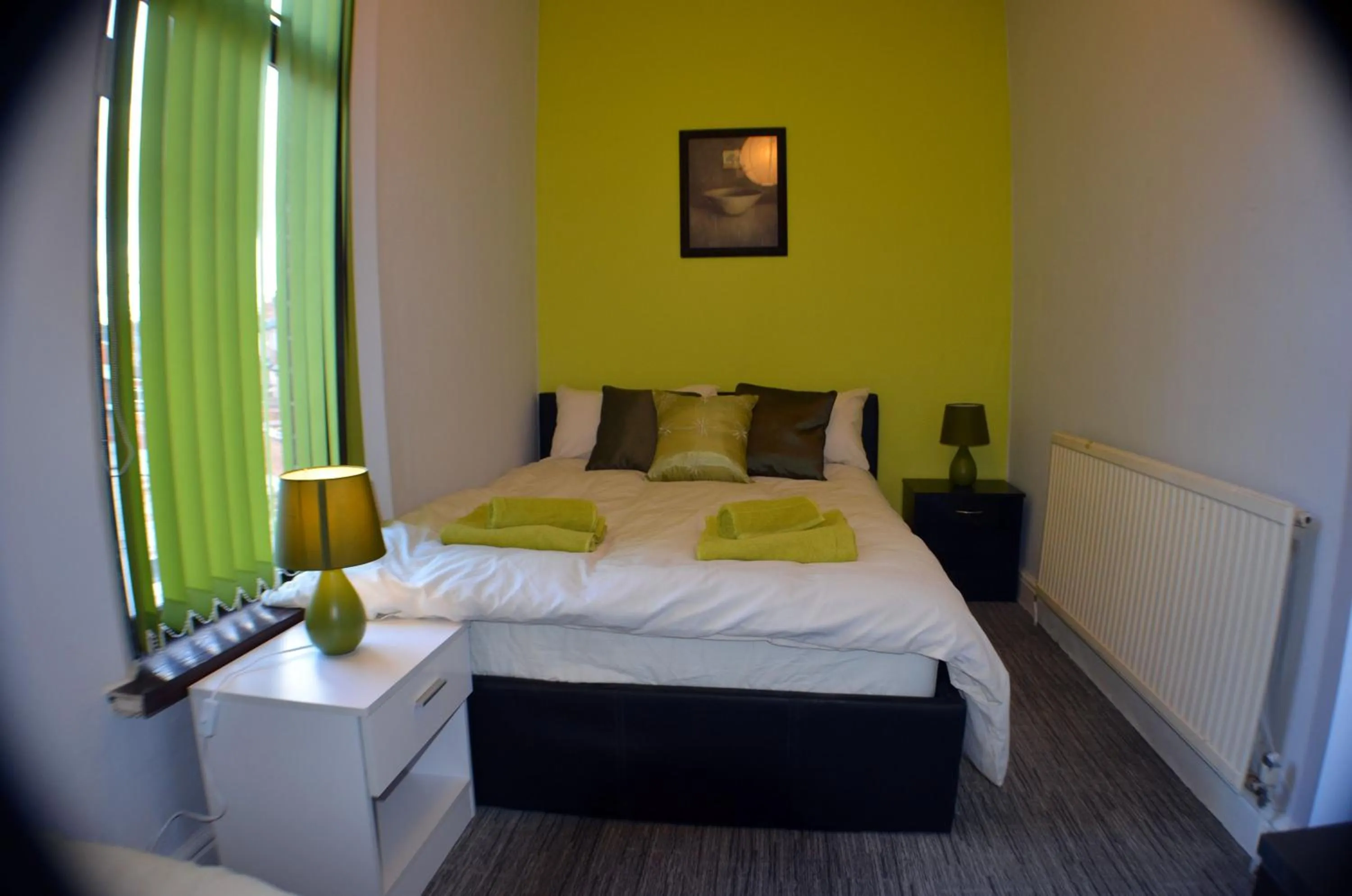 Bedroom, Bed in Birchfields Guest House