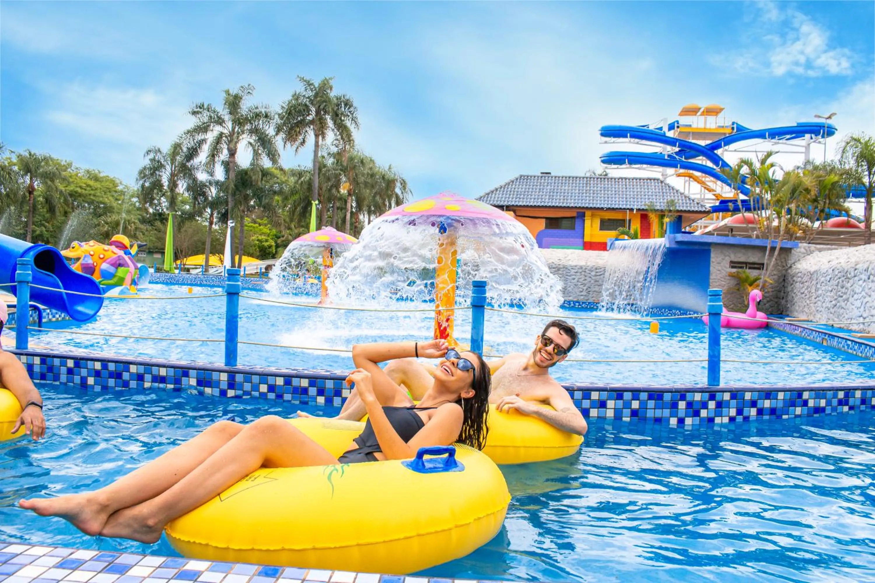 People in Vivaz Cataratas Hotel Resort