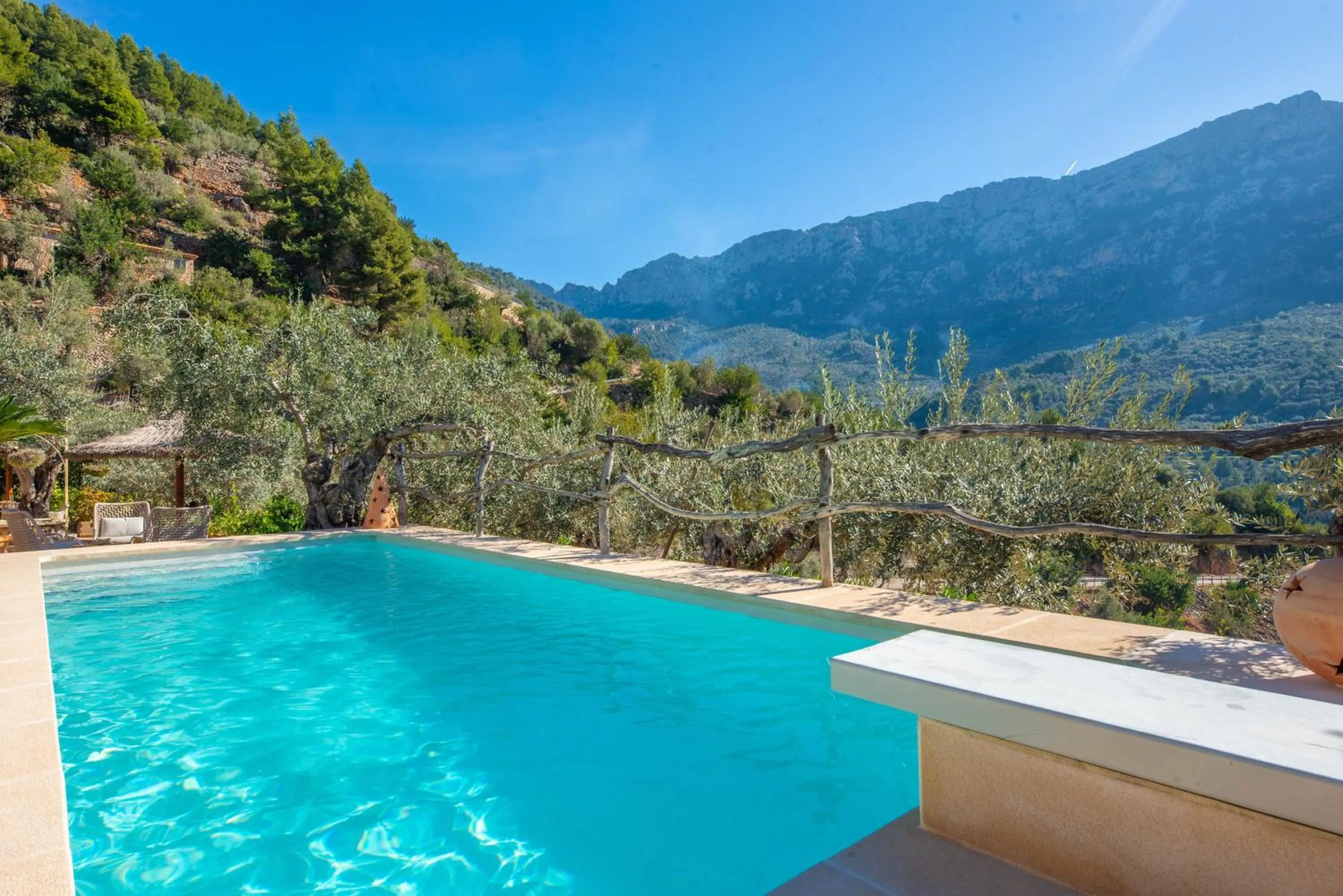 Swimming pool in Ses Begudes