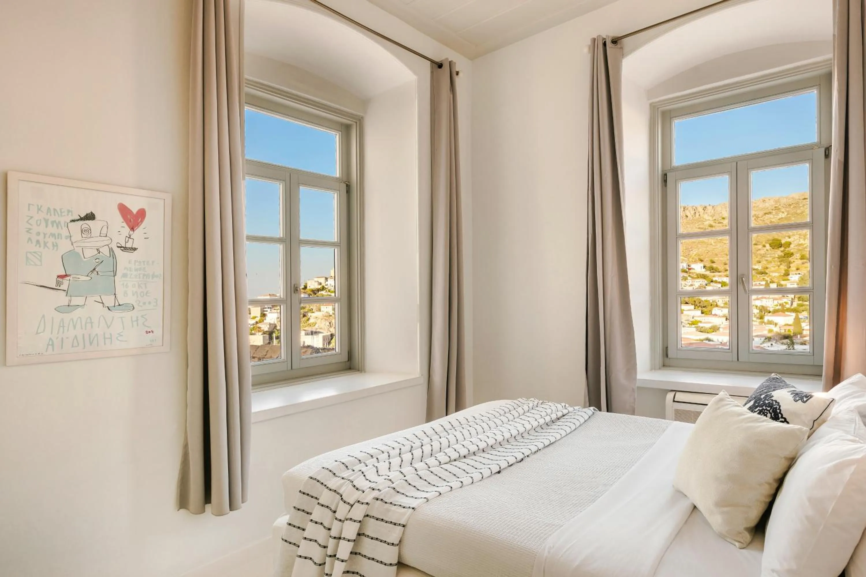 Bedroom, Bed in Hydra Hotel