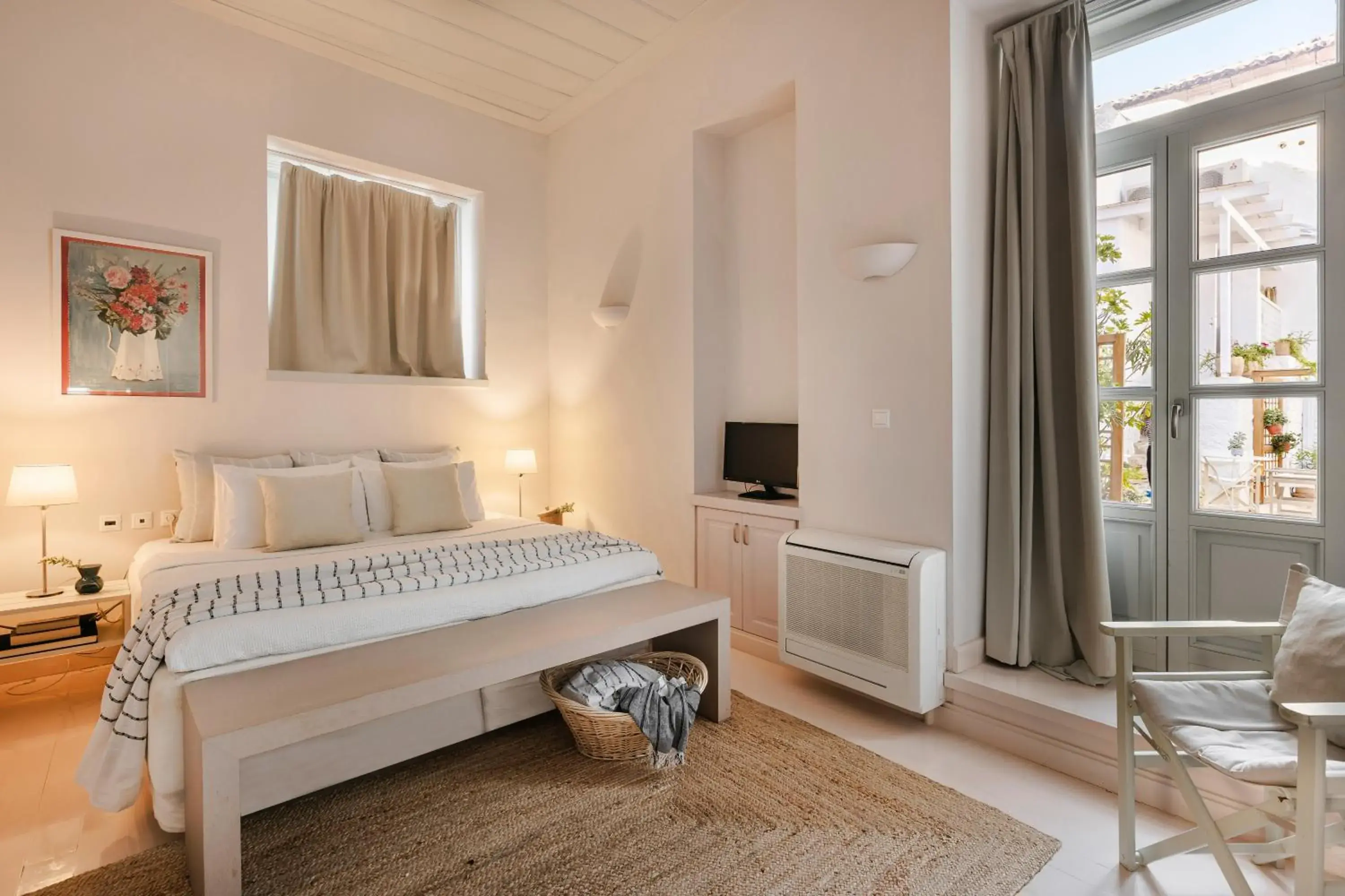 Bedroom, Bed in Hydra Hotel Bedroom, Bed in Hydra Hotel