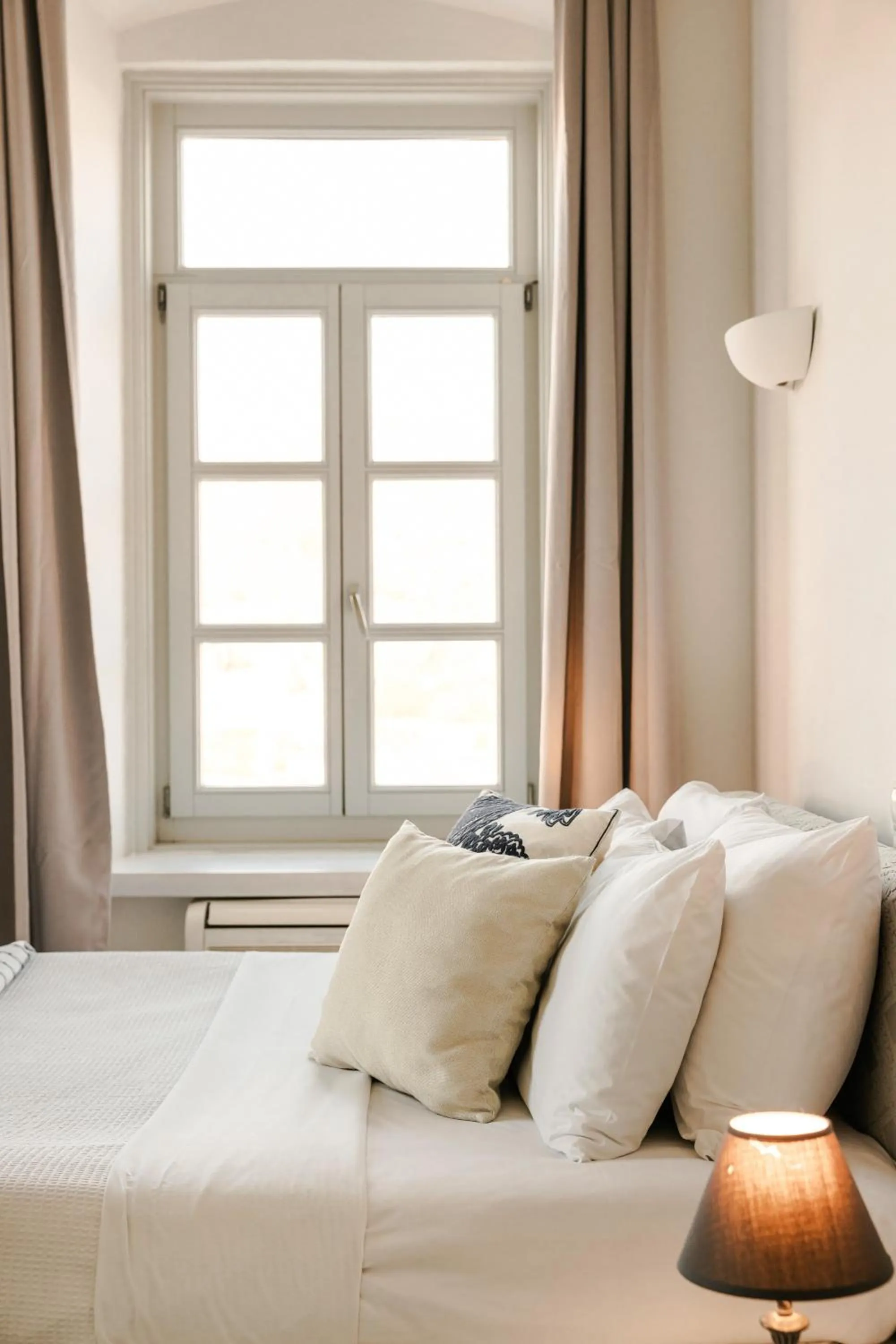 Bedroom, Bed in Hydra Hotel