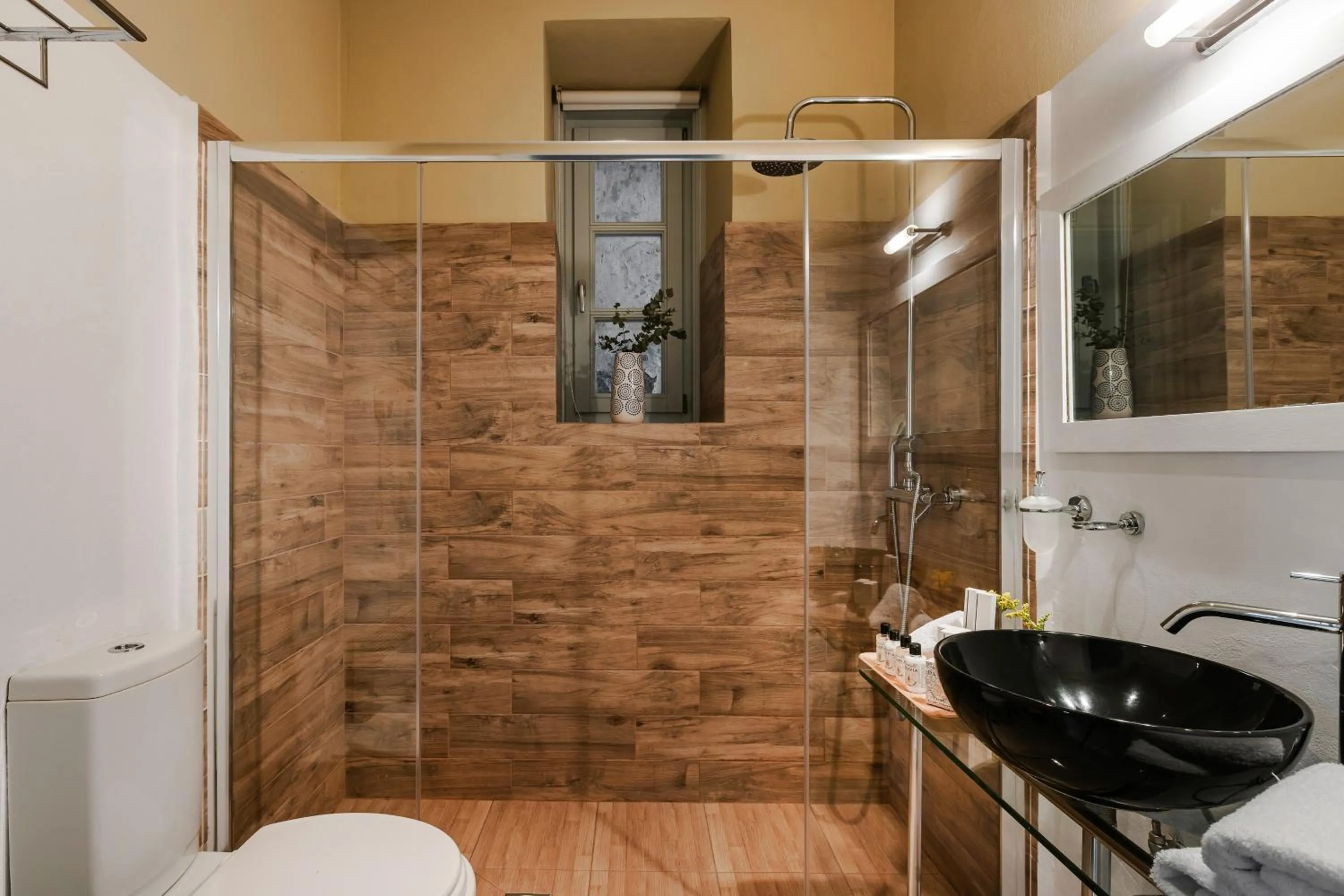 Bathroom in Hydra Hotel