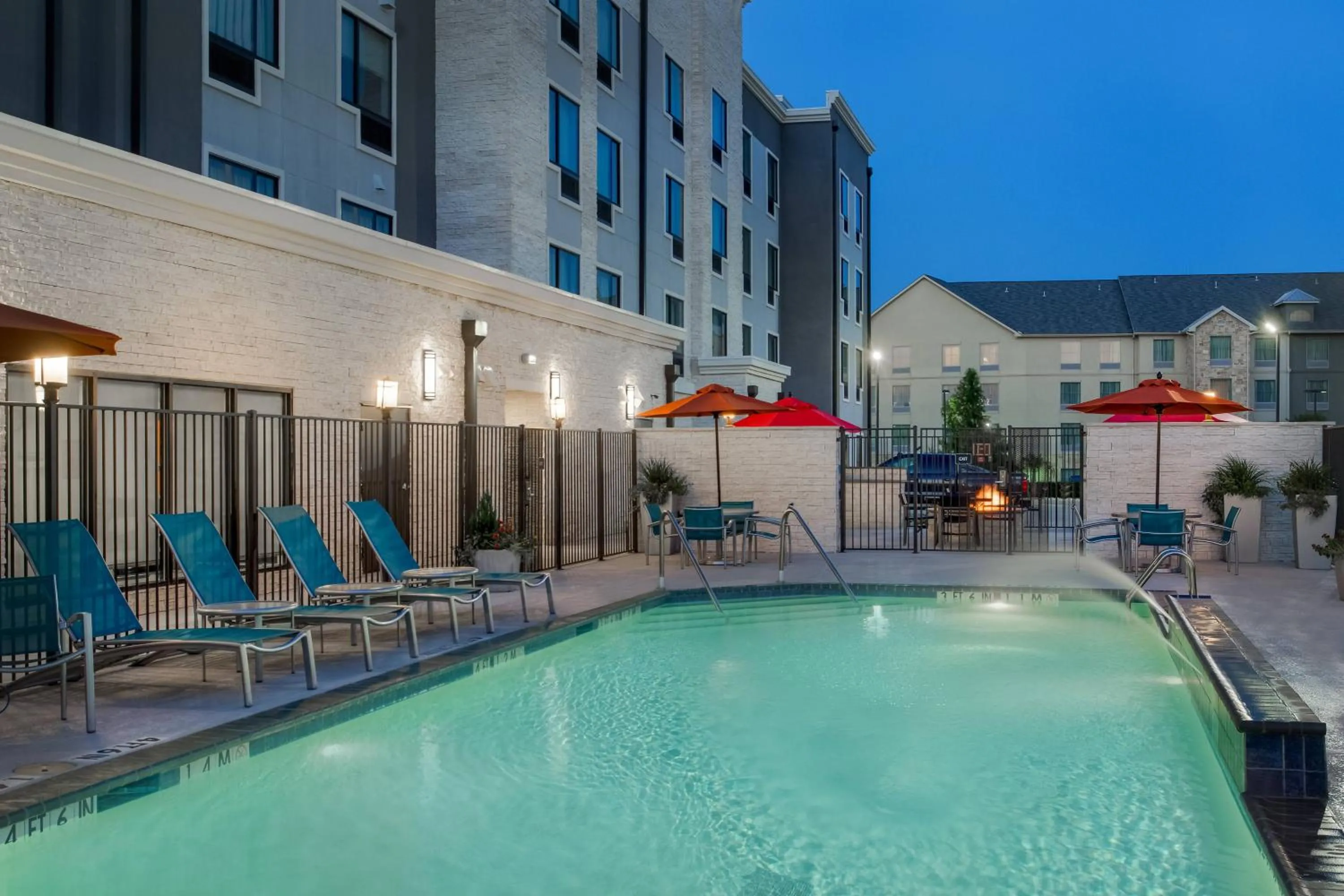 Swimming pool in TownePlace Suites by Marriott Waco South