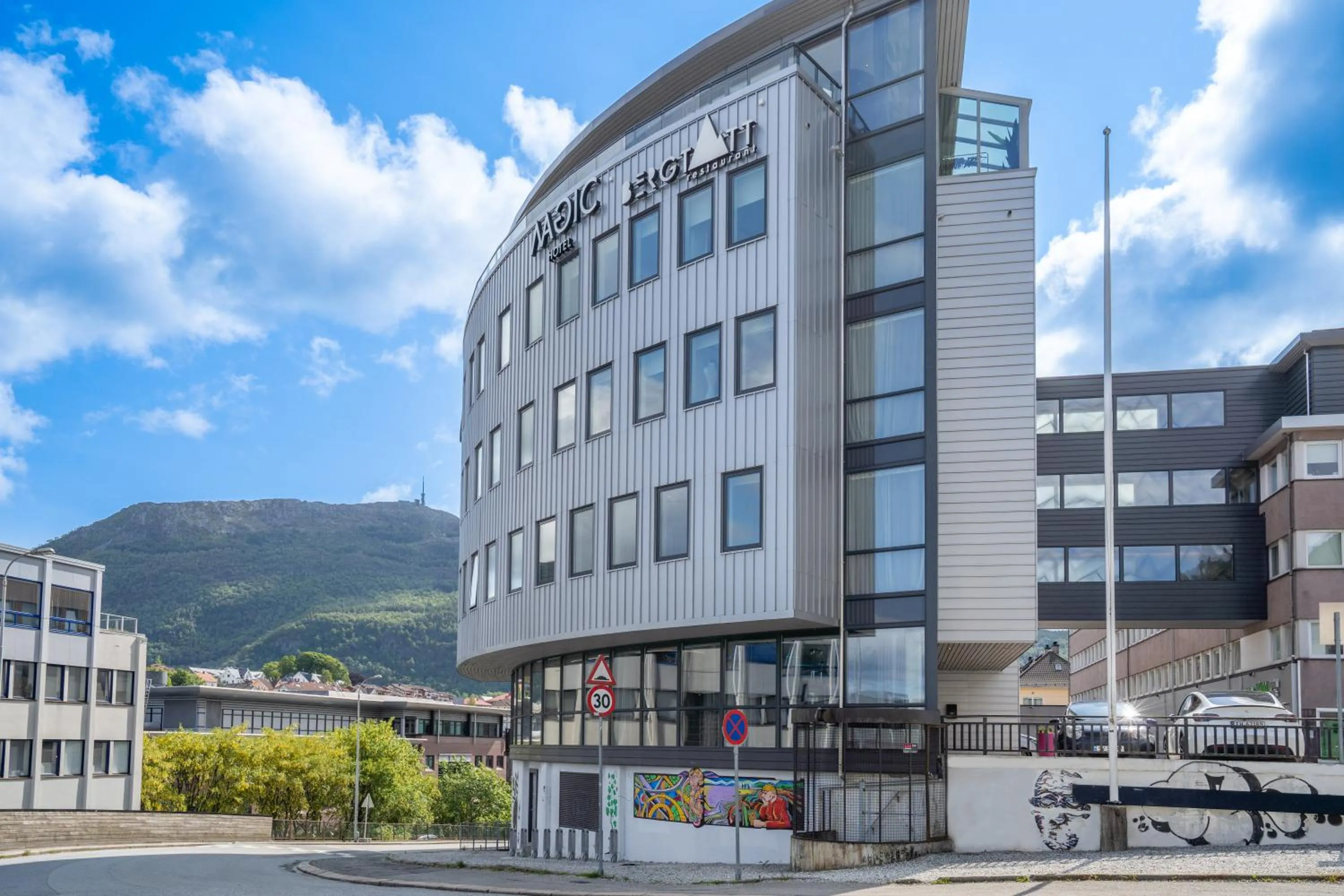 Facade/entrance in Magic Hotel Solheimsviken