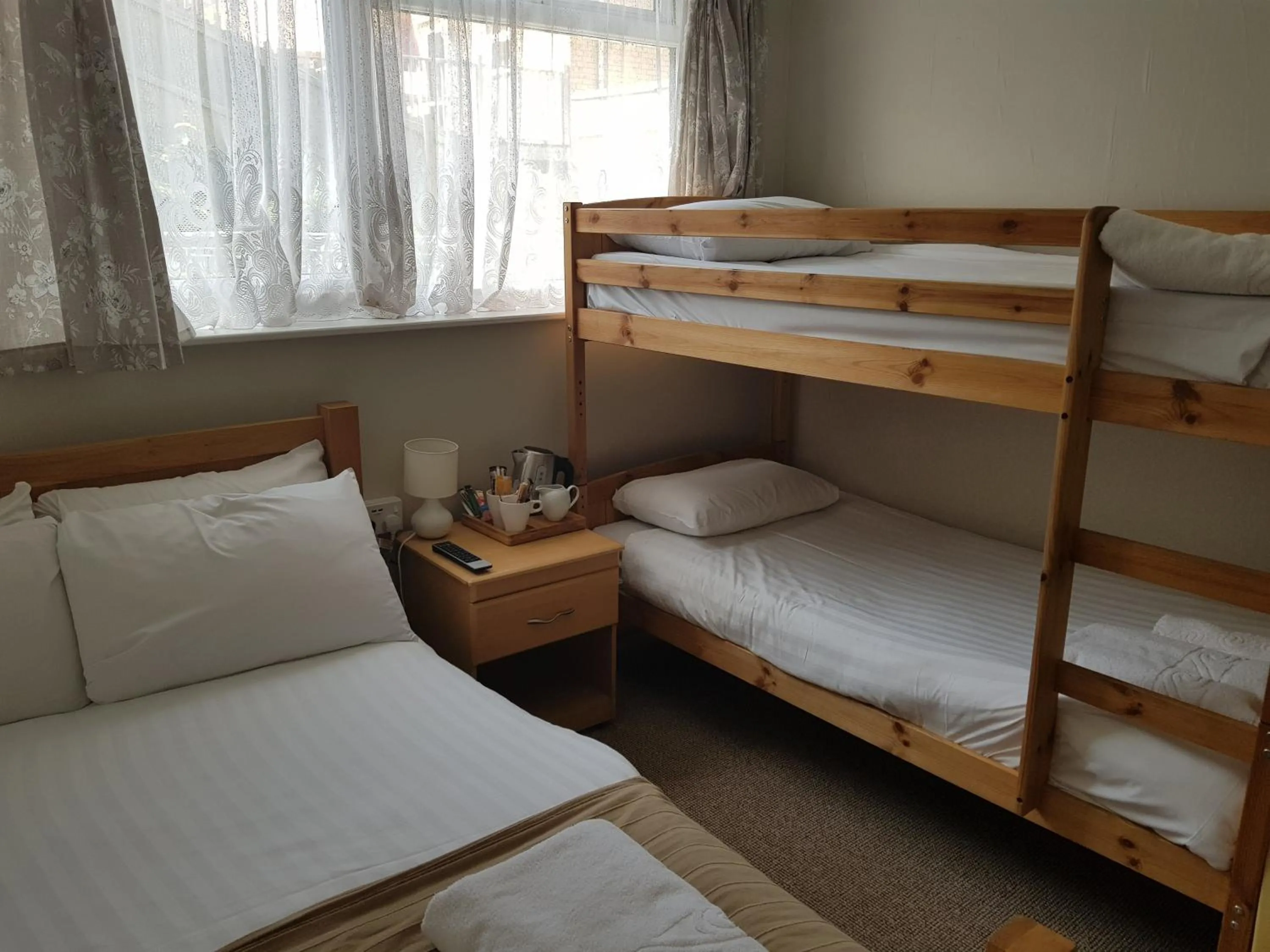 bunk bed, Bed in Victoria Lodge