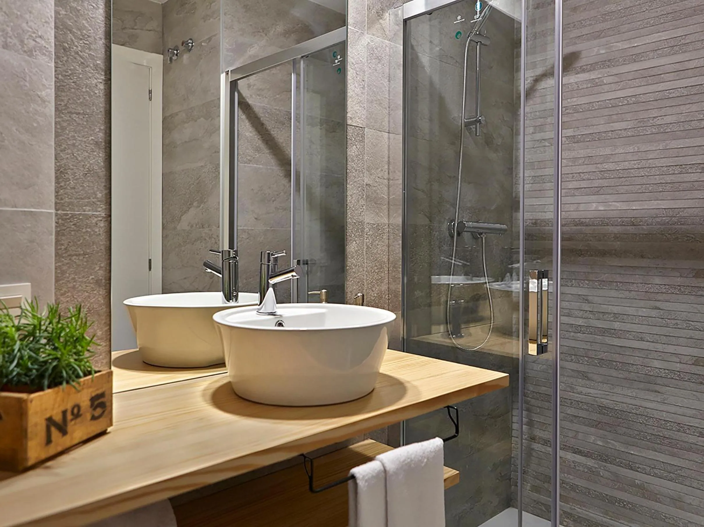 Bathroom in Pensión Peñaflorida