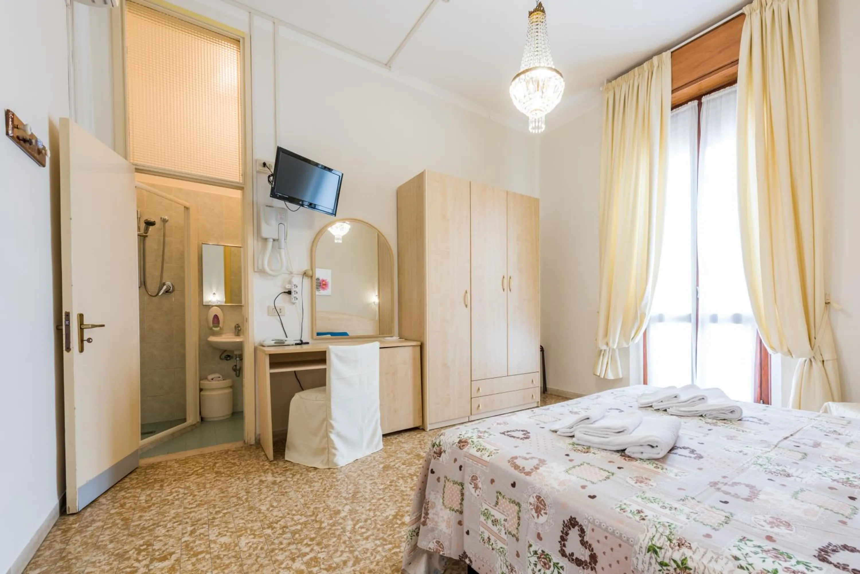 Photo of the whole room in Hotel Stefania