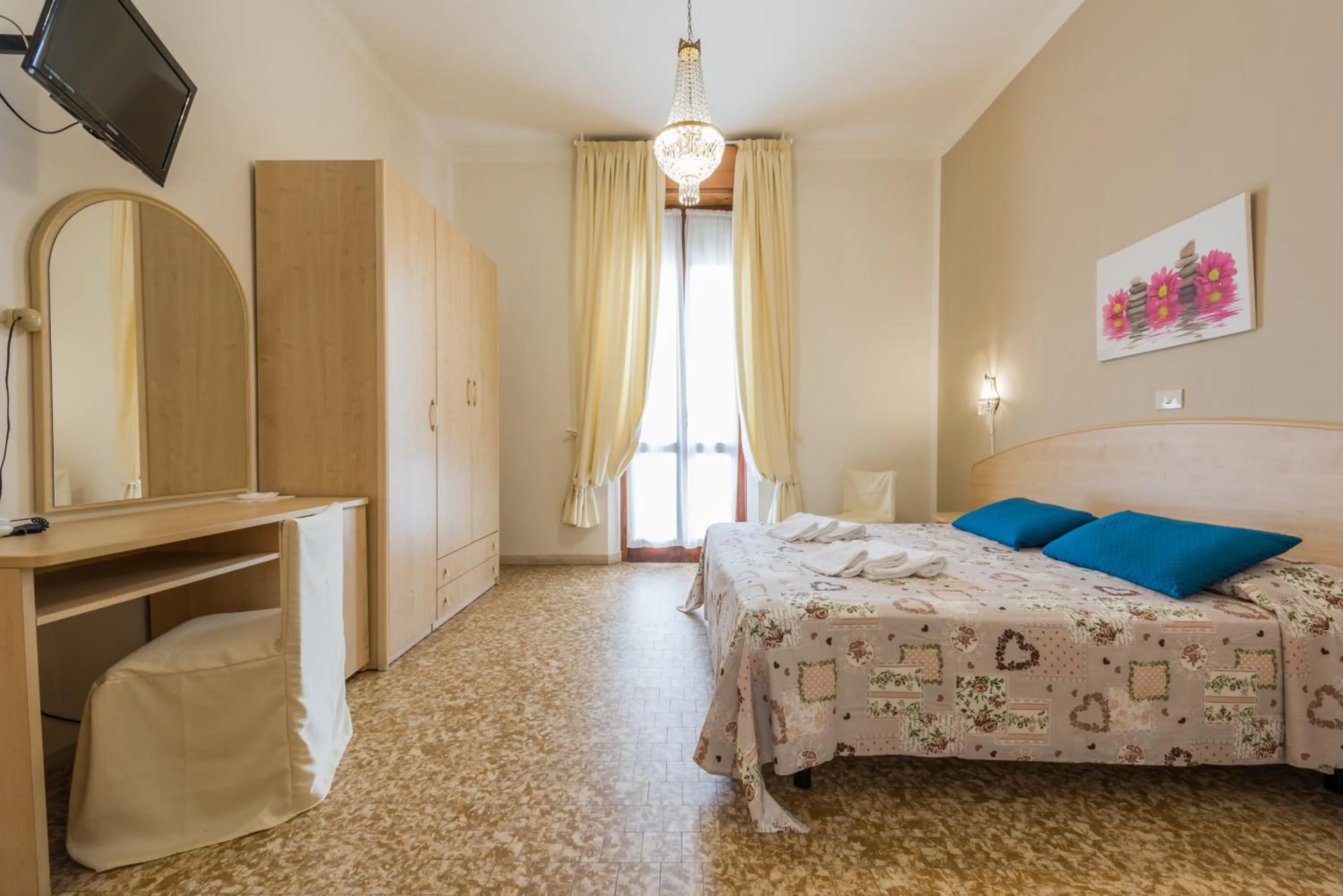 Photo of the whole room in Hotel Stefania