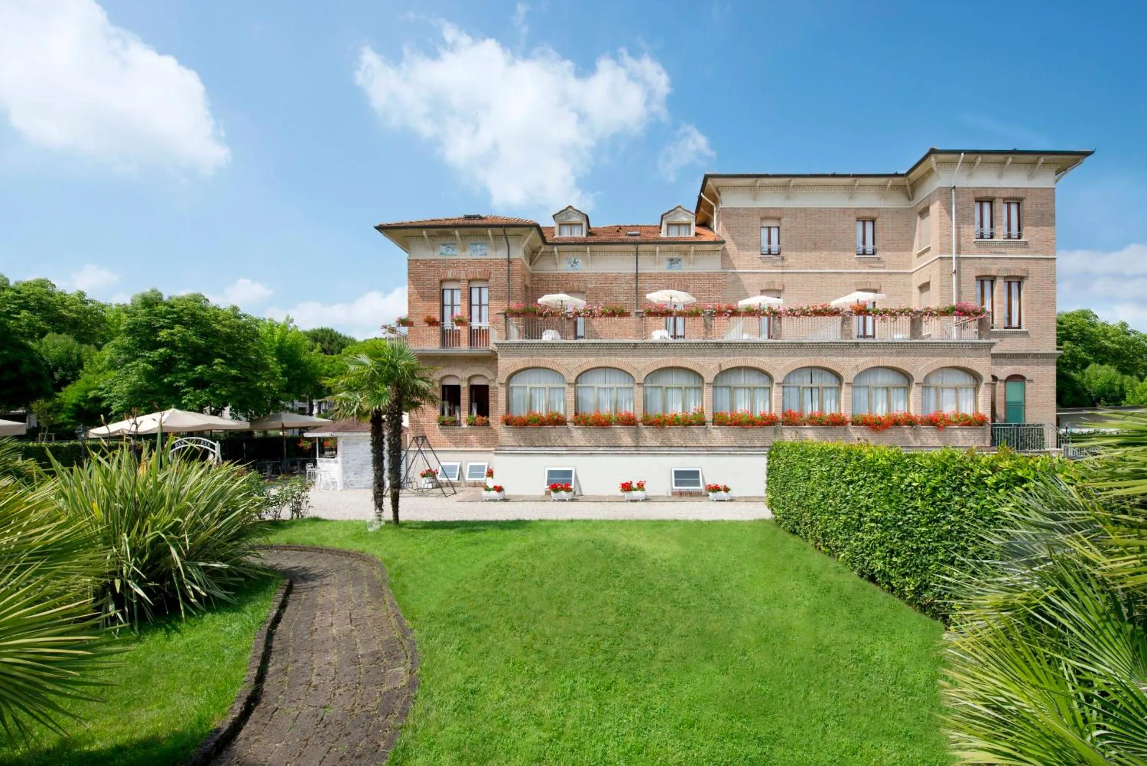 Facade/entrance in Hotel Stefania