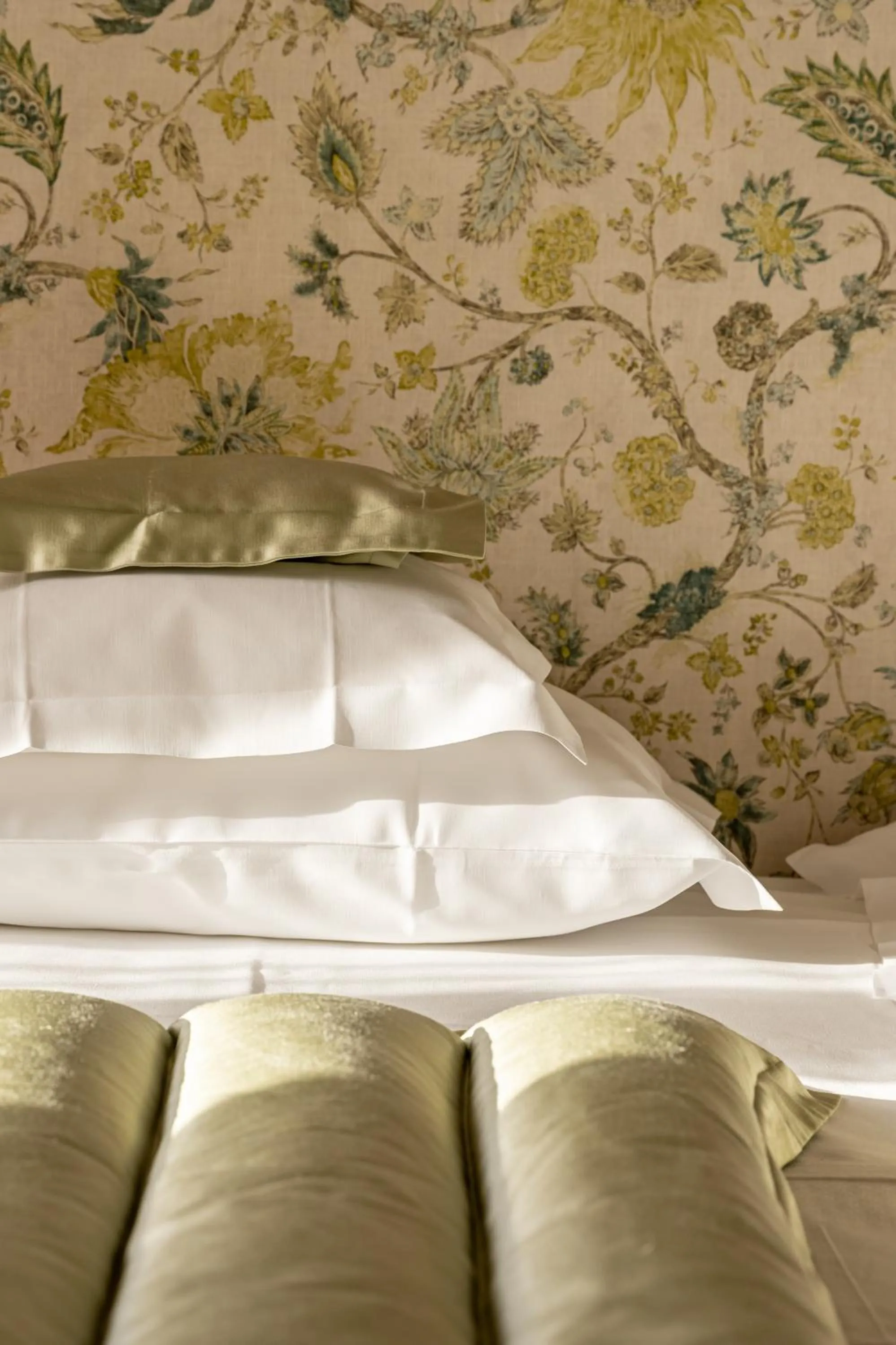 Bed in Grand Hotel Villa Serbelloni - A Legendary Hotel
