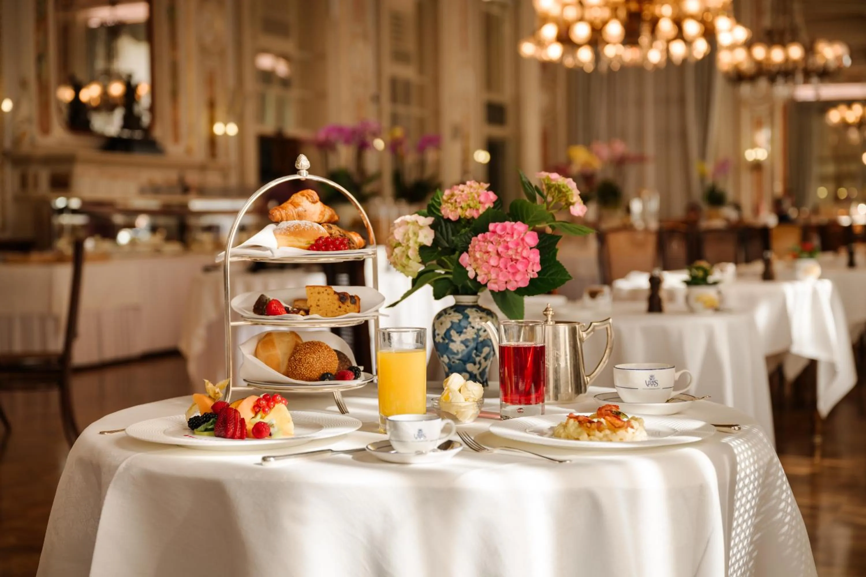 Continental breakfast in Grand Hotel Villa Serbelloni - A Legendary Hotel