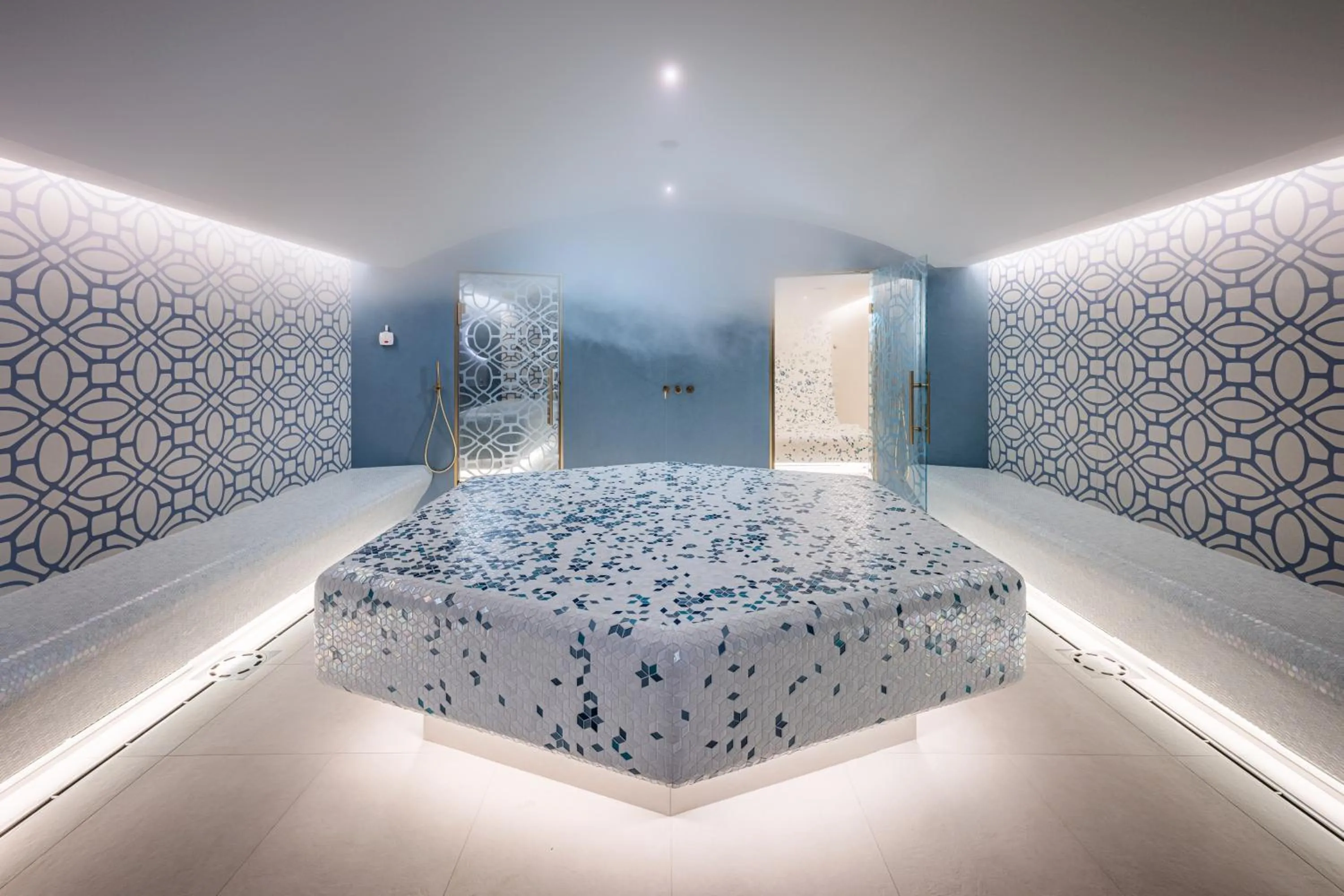 Spa and wellness centre/facilities, Bed in Grand Hotel Villa Serbelloni - A Legendary Hotel