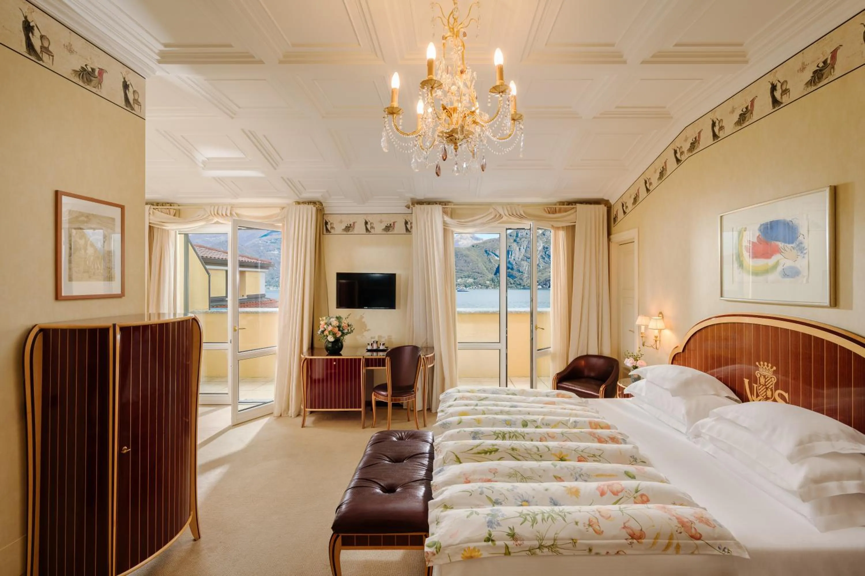 Bedroom, Bed in Grand Hotel Villa Serbelloni - A Legendary Hotel