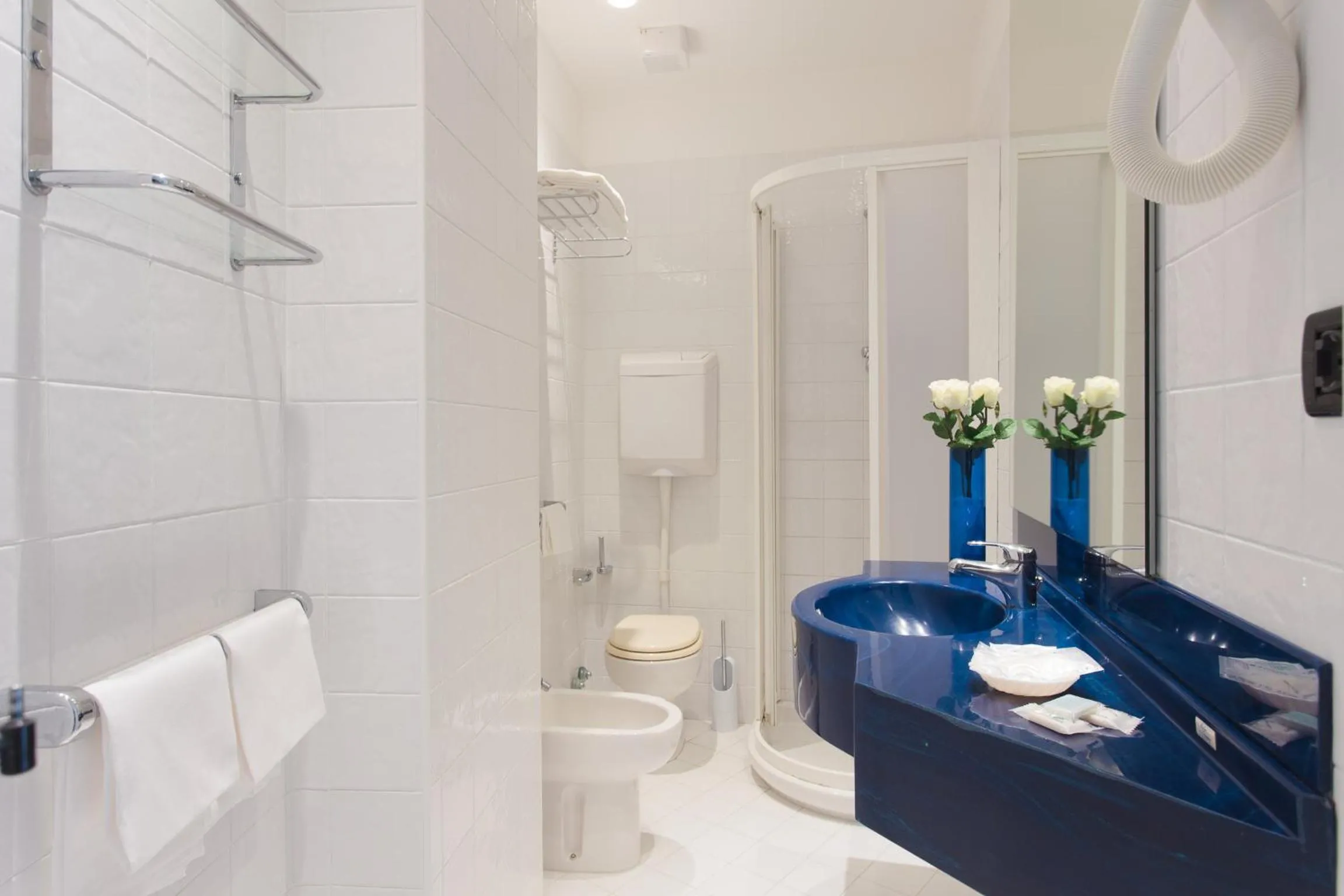 Bathroom in Hotel Oriente
