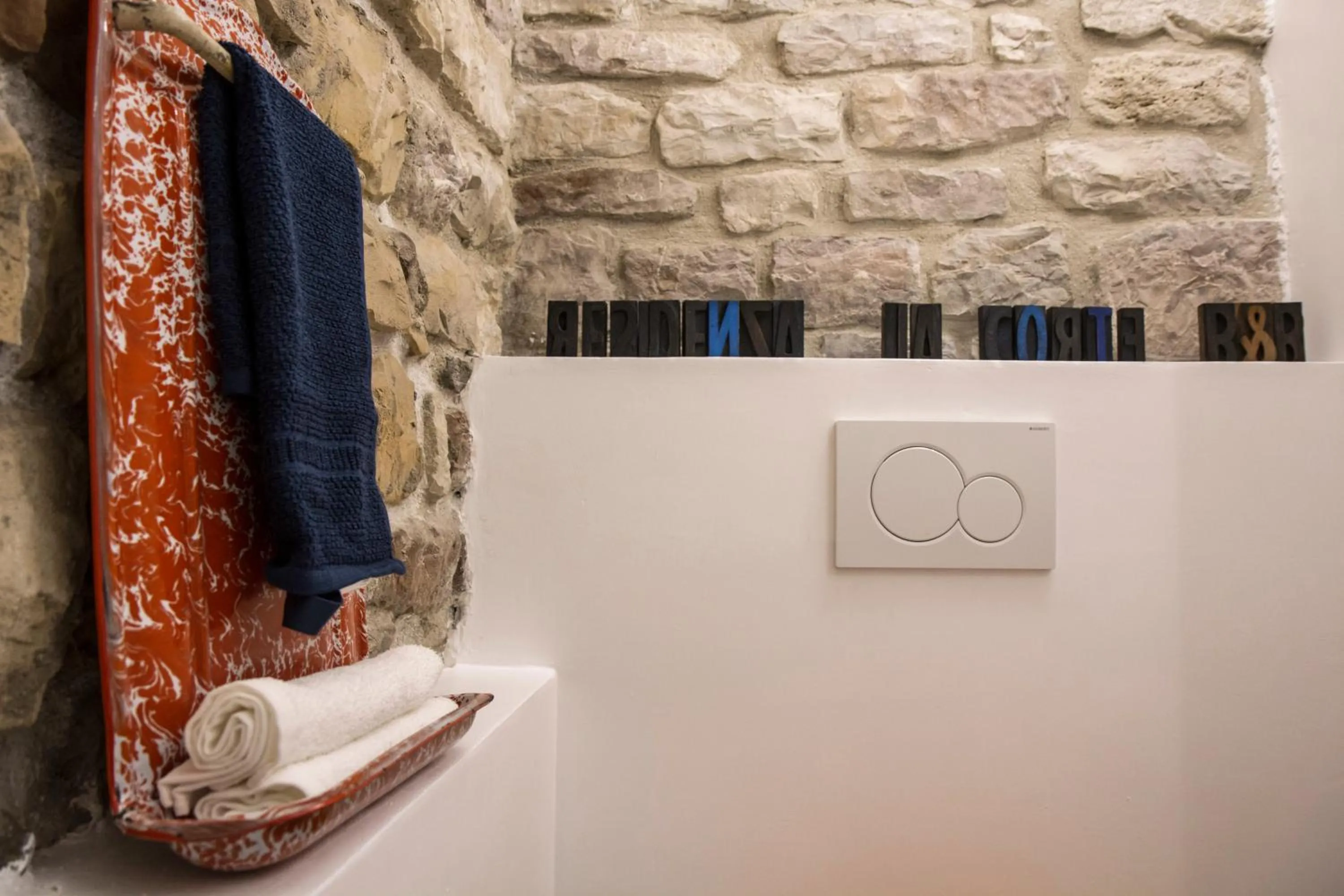 Bathroom in Residenza La Corte Assisi