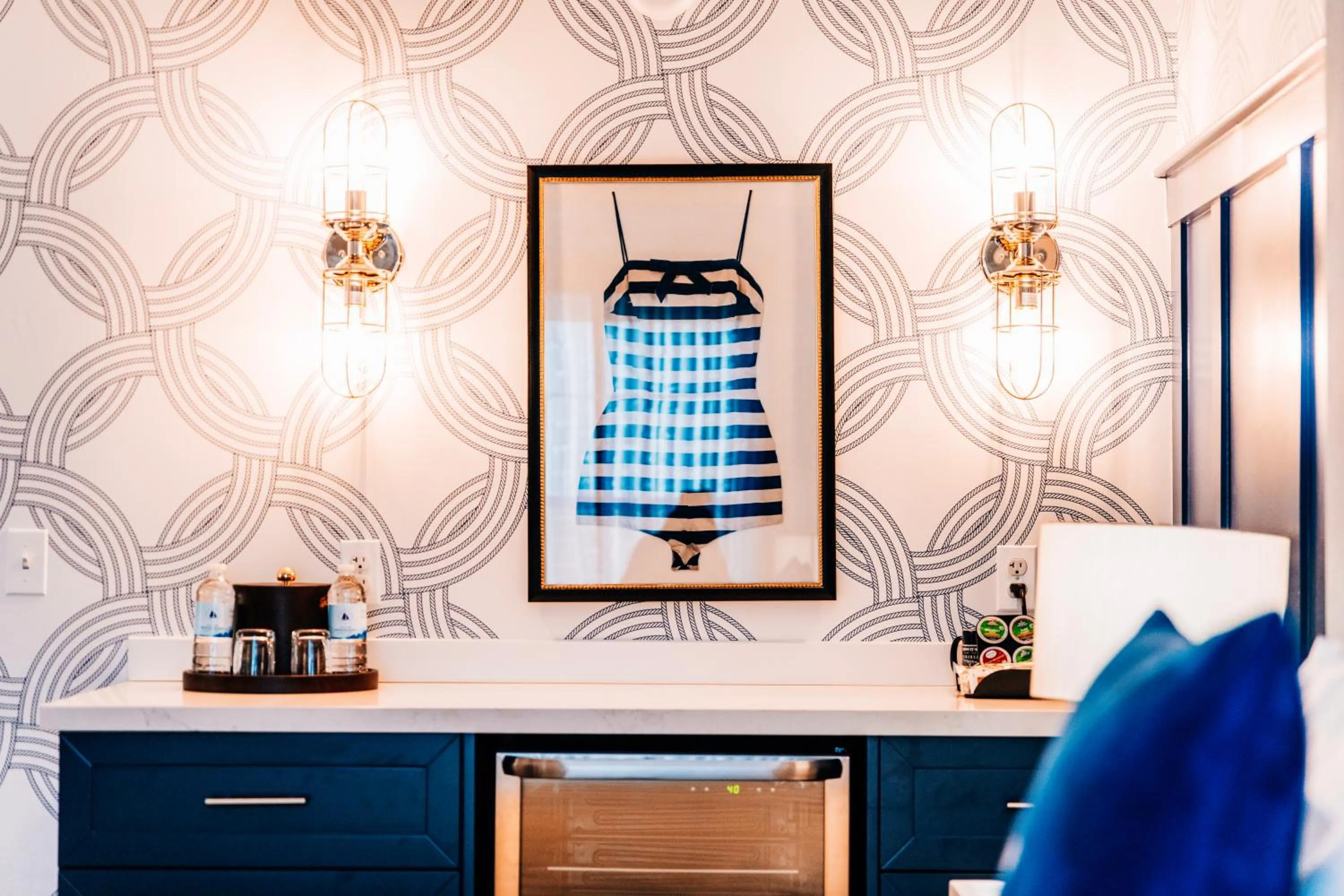 hair dresser in Salem Waterfront Hotel & Suites