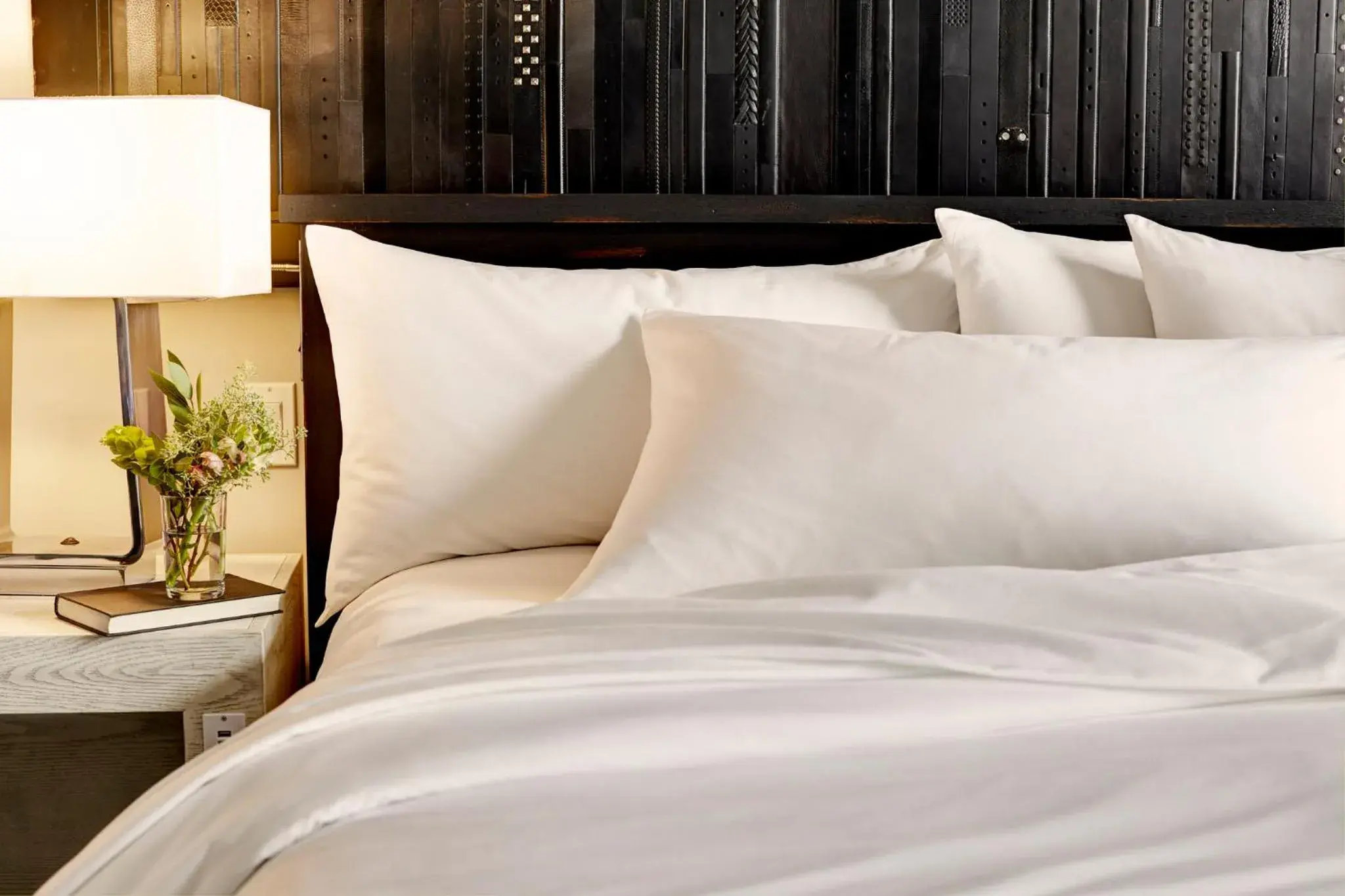 King Balcony Suite in Archer Hotel Austin King Balcony Suite in Archer Hotel Austin