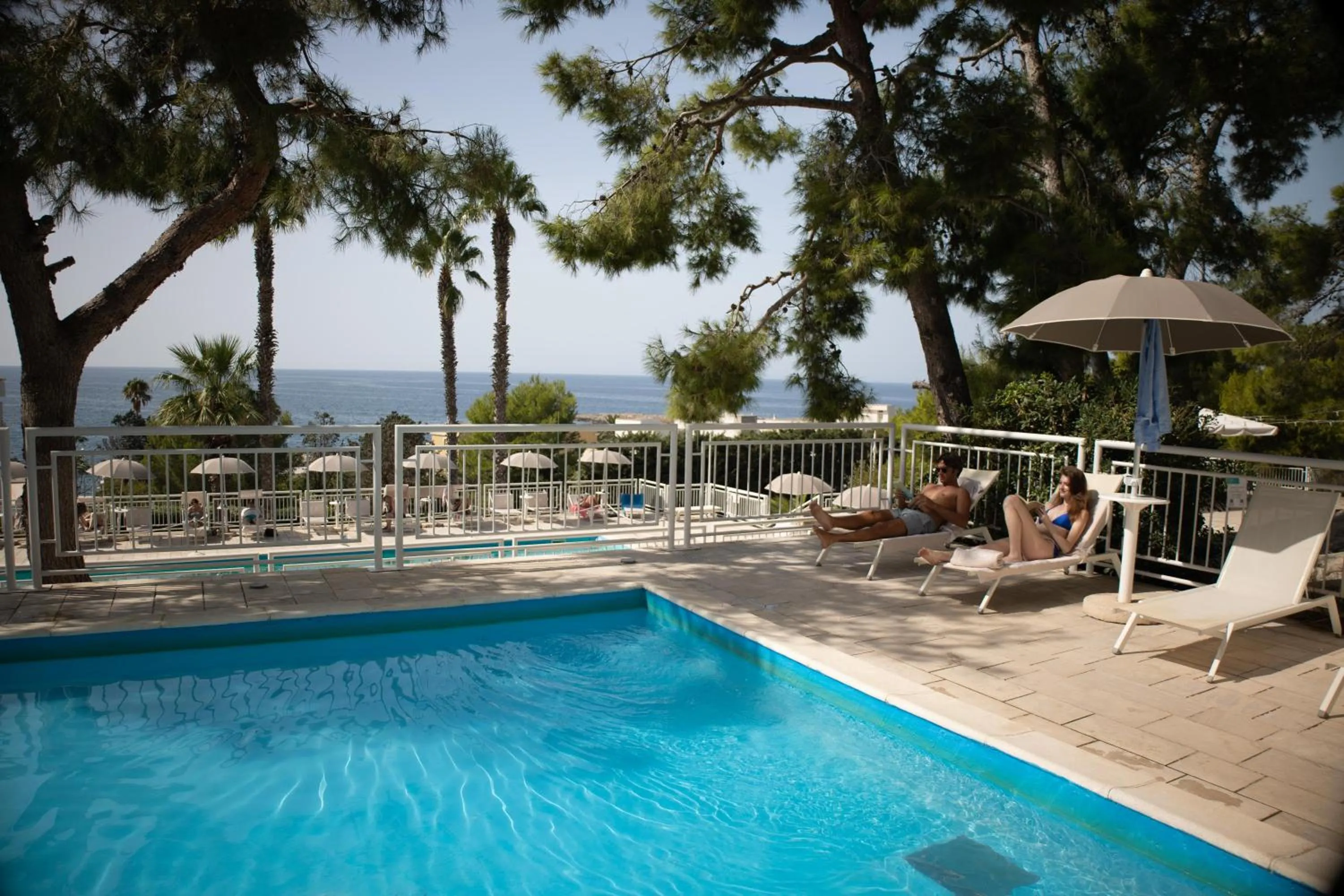 Swimming pool in Grand Hotel Riviera - CDSHotels