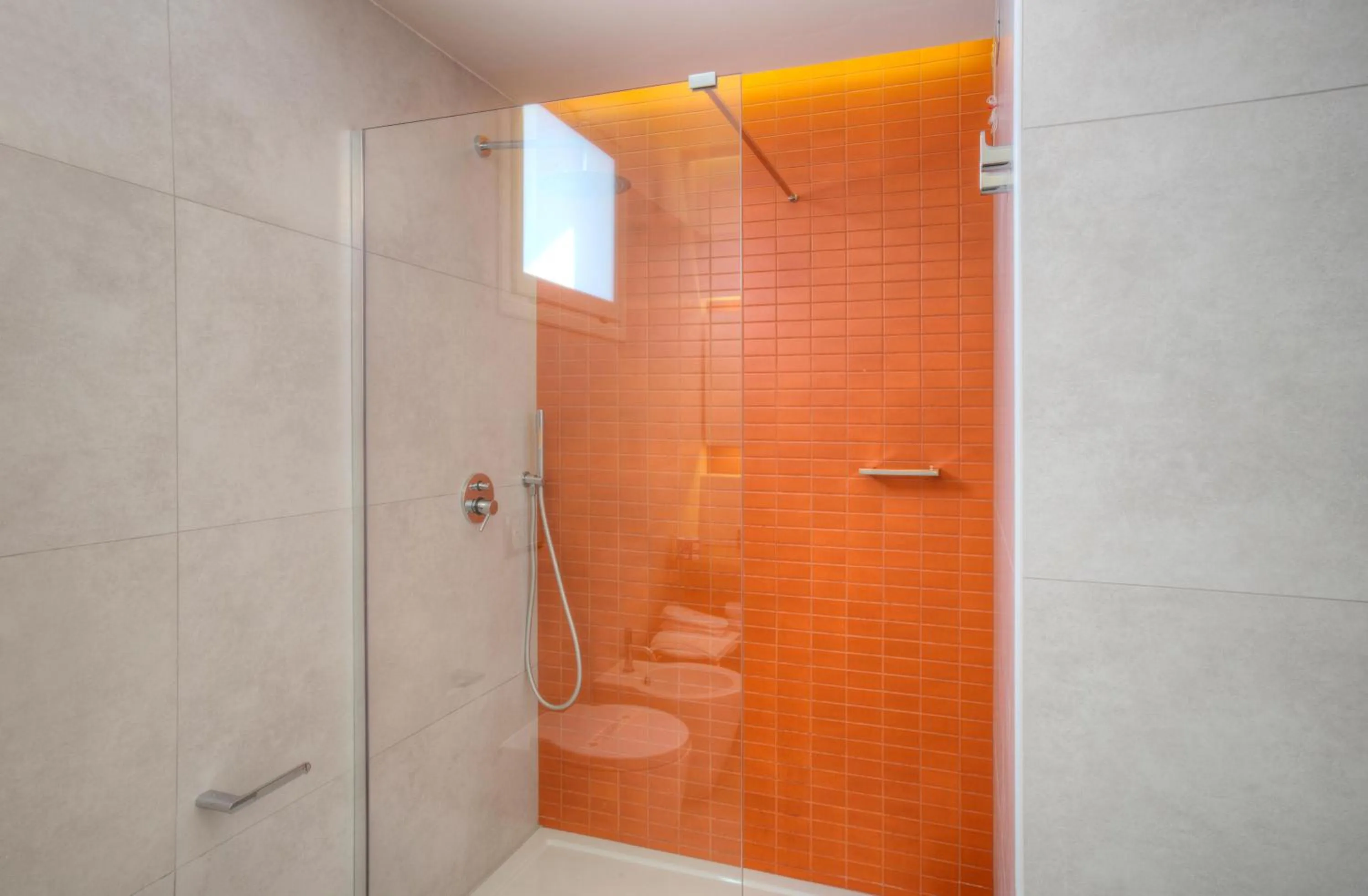 Shower in Grand Hotel Riviera - CDSHotels