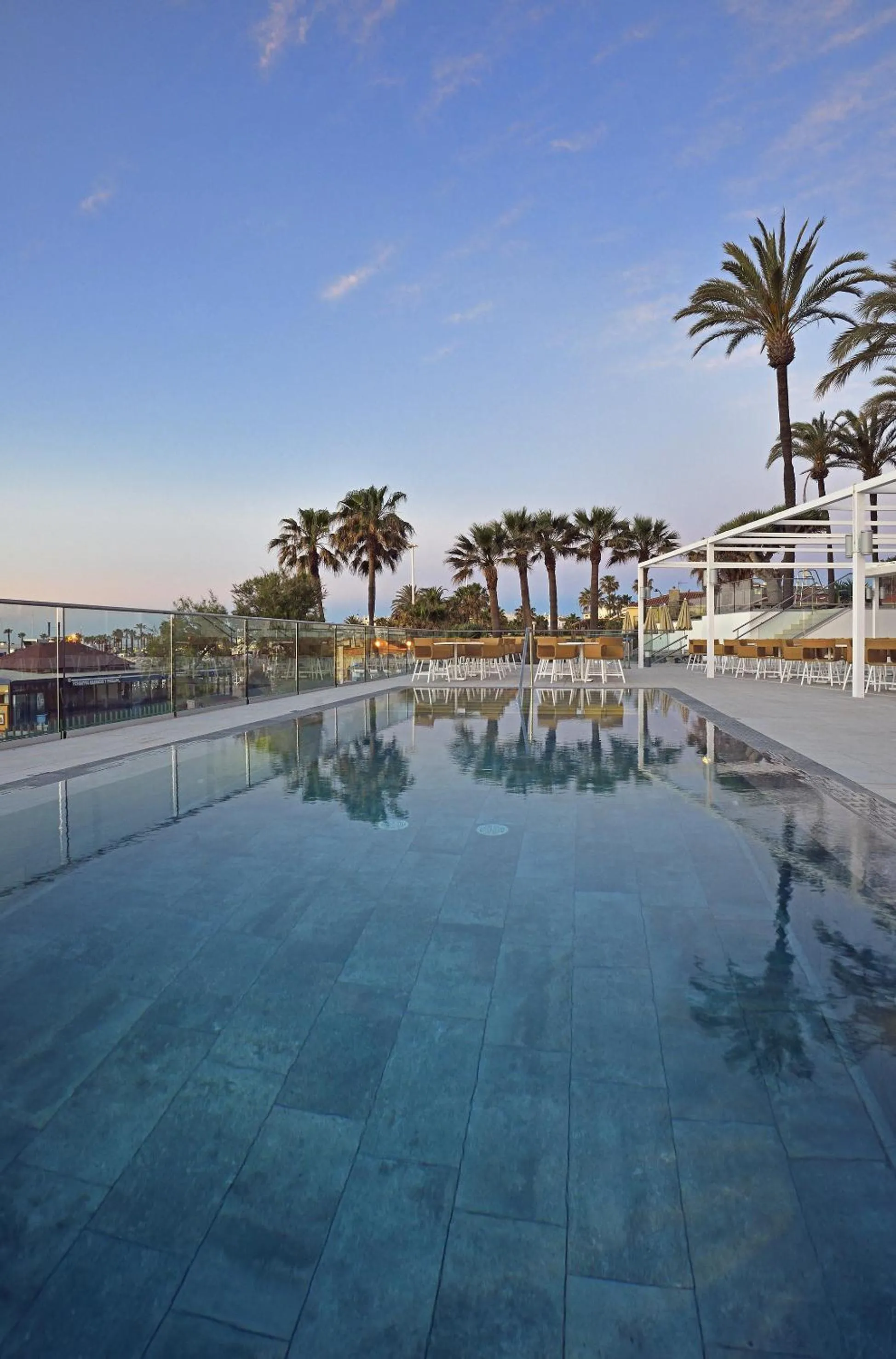 Swimming pool in Hotel Ocean House Costa del Sol, Affiliated by Meliá