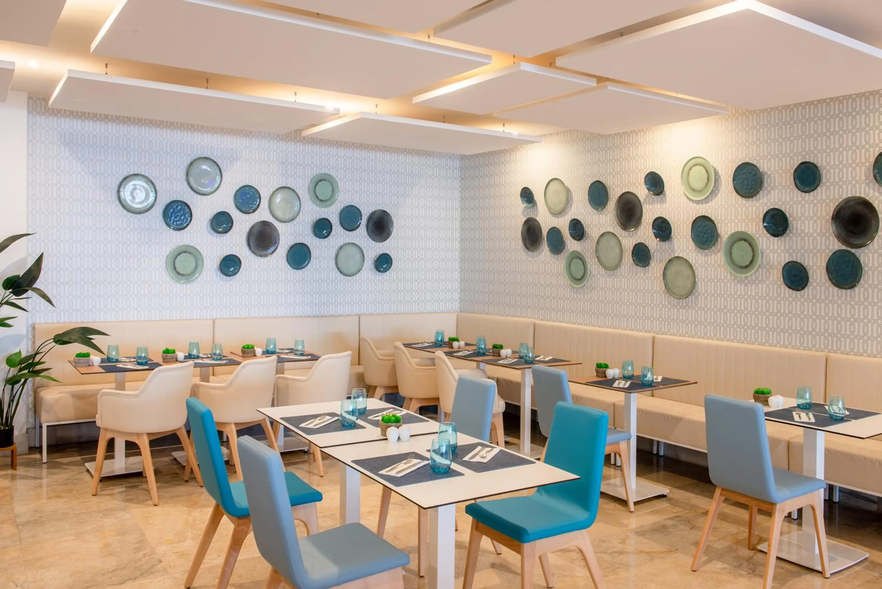 Restaurant/places to eat in Hotel Ocean House Costa del Sol, Affiliated by Meliá