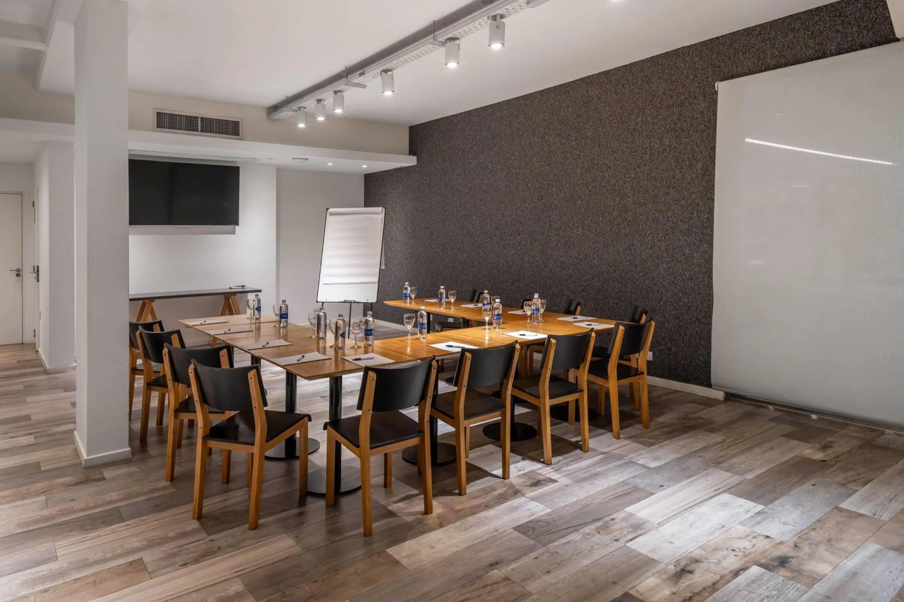 Meeting/conference room in Dazzler by Wyndham Polo