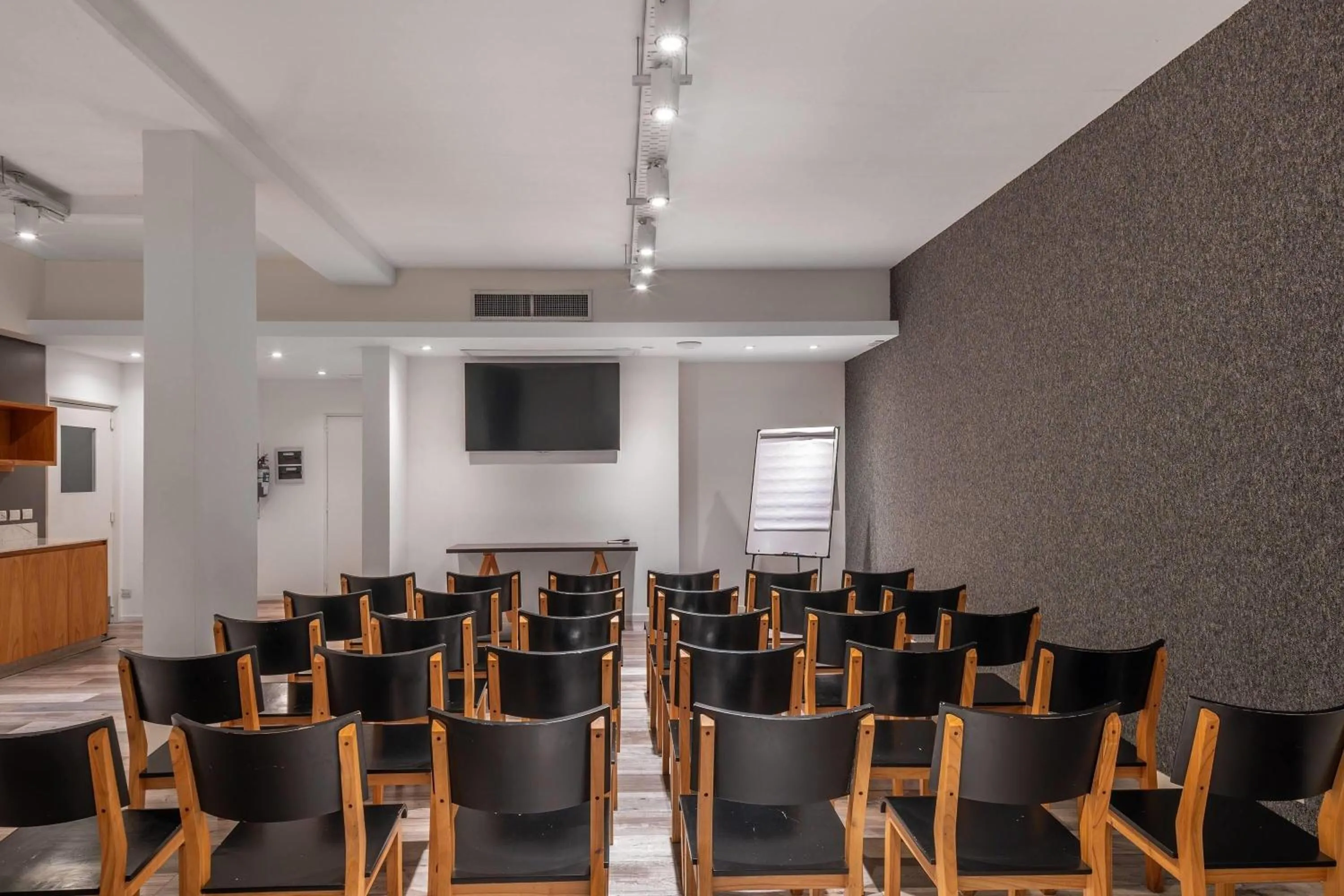 Meeting/conference room in Dazzler by Wyndham Polo